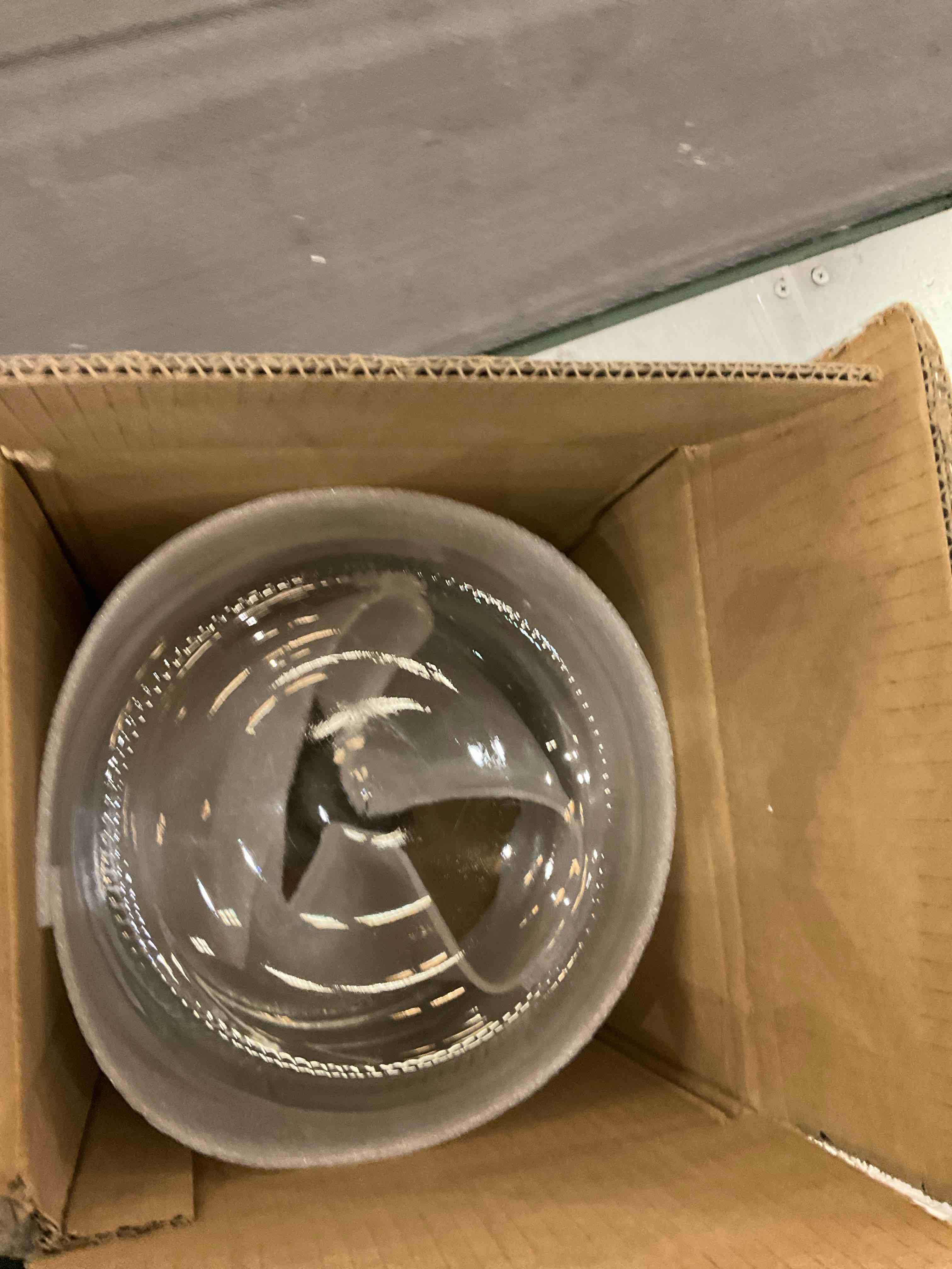 https://s3.amazonaws.com/lotting-images-prod/BargainHunt/EXS01528634_1714415687924.jpeg