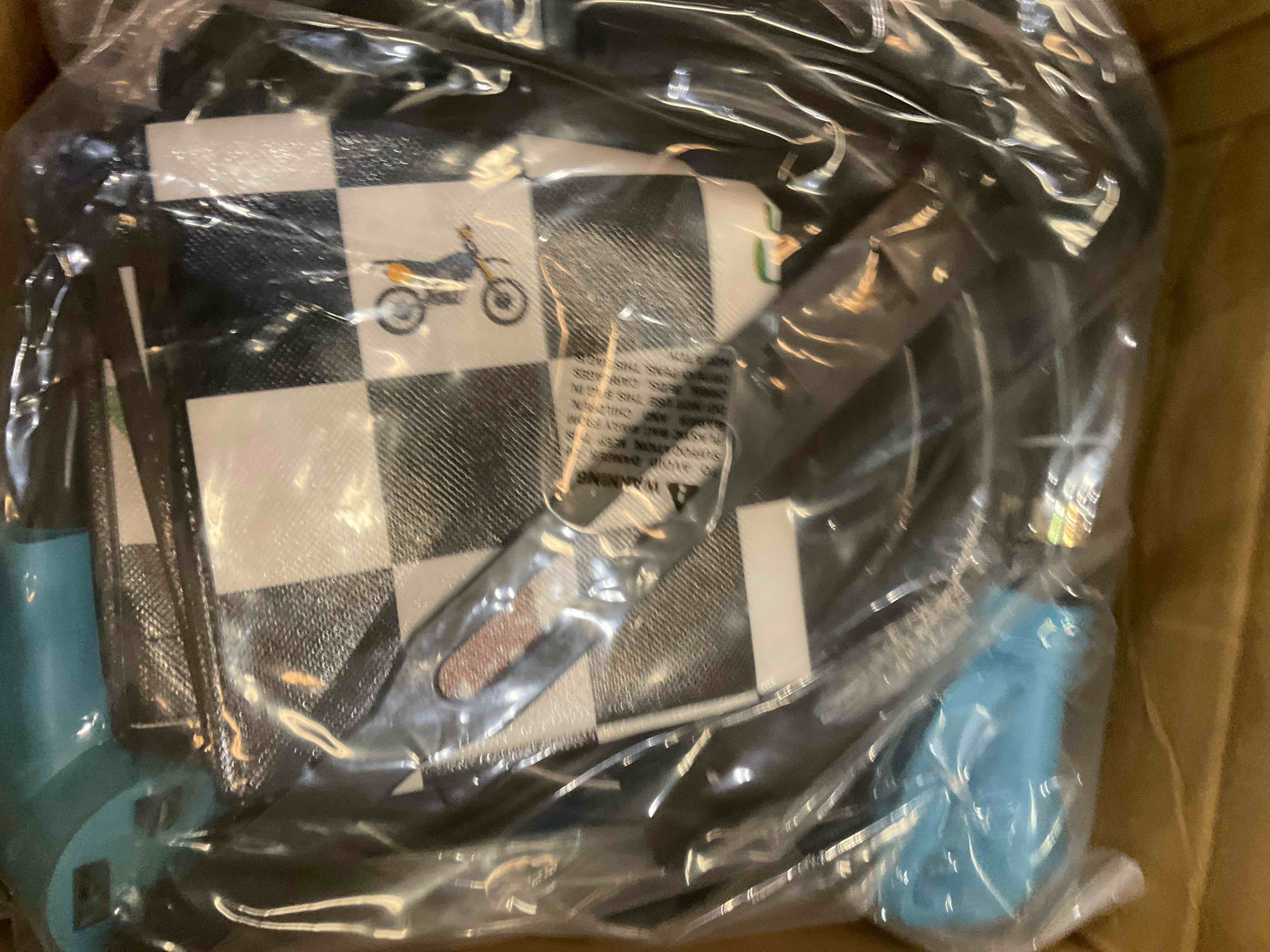 https://s3.amazonaws.com/lotting-images-prod/BargainHunt/EXS01528638_1714416110477.jpeg