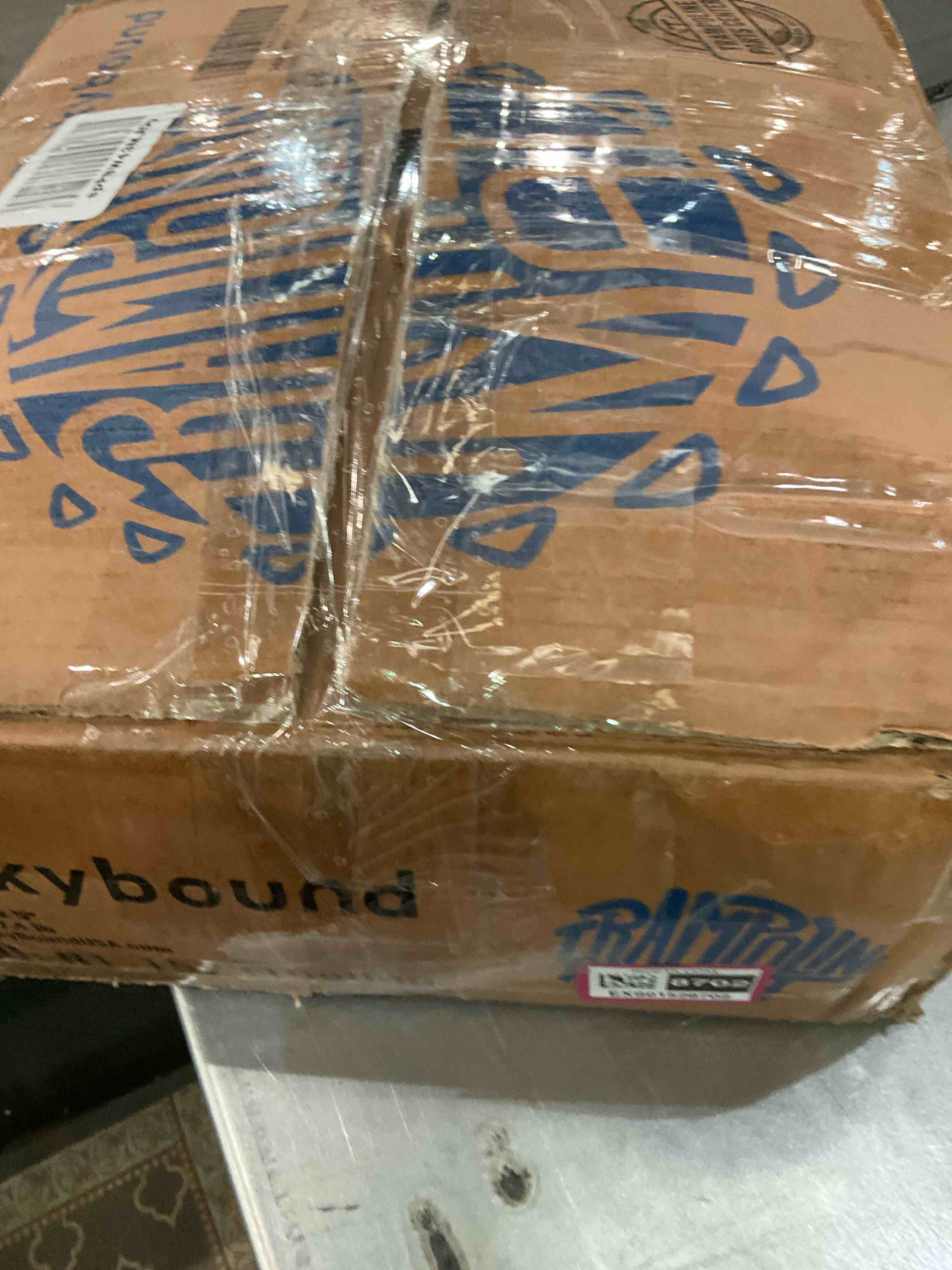 https://s3.amazonaws.com/lotting-images-prod/BargainHunt/EXS01528702_1714481045975.jpeg