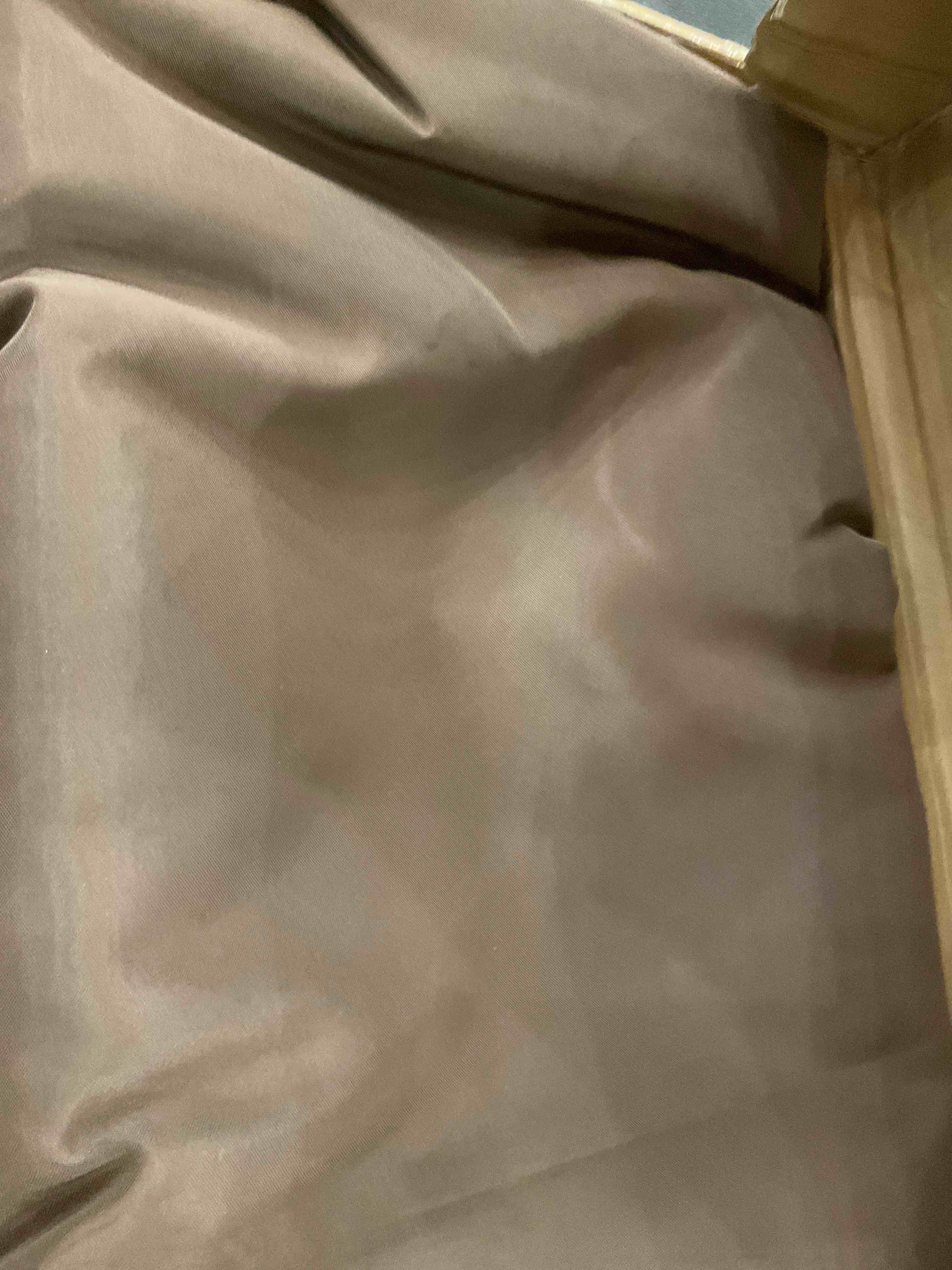 https://s3.amazonaws.com/lotting-images-prod/BargainHunt/EXS01528753_1716923314763.jpeg