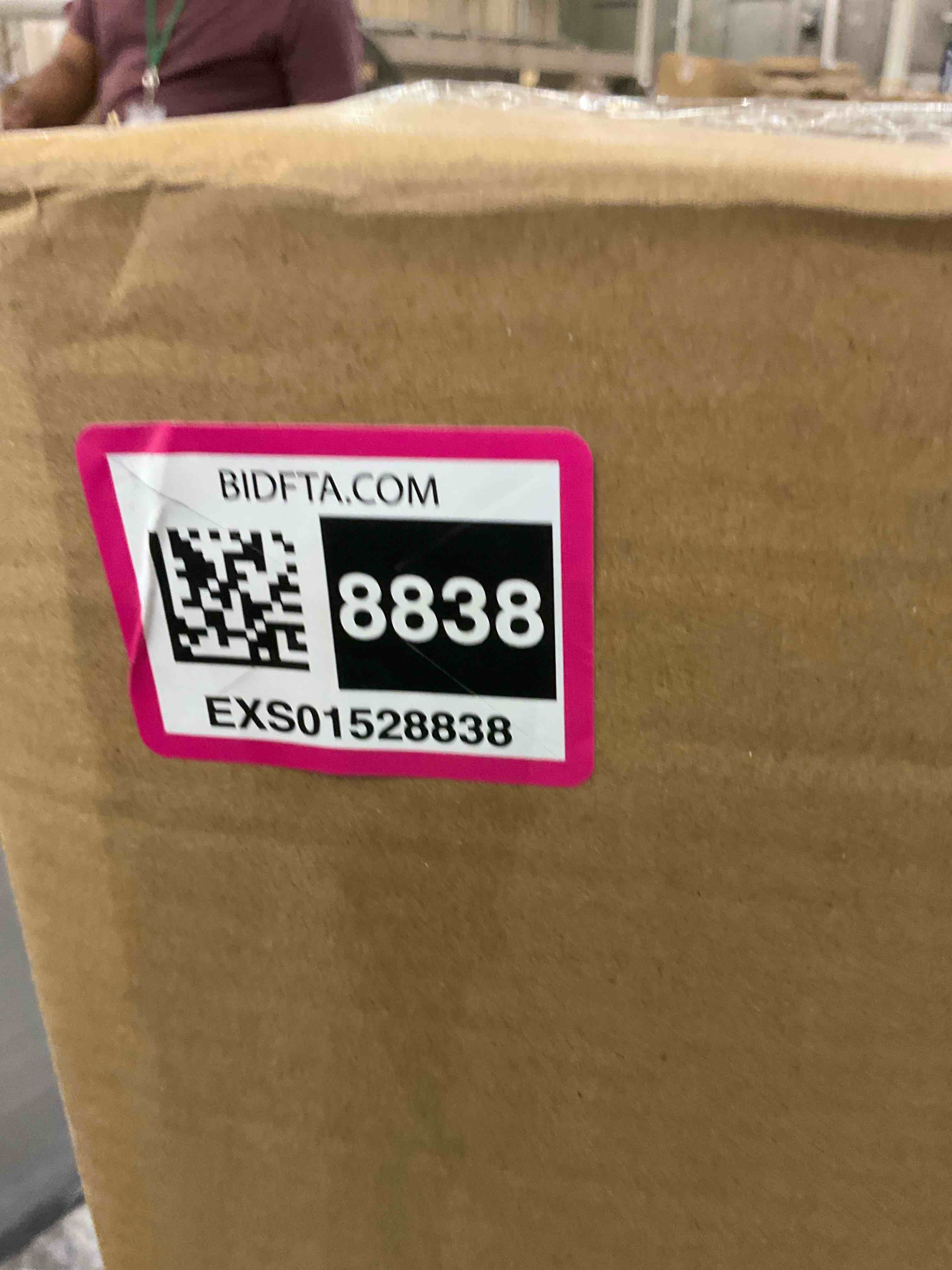 https://s3.amazonaws.com/lotting-images-prod/BargainHunt/EXS01528838_1717008054584.jpeg