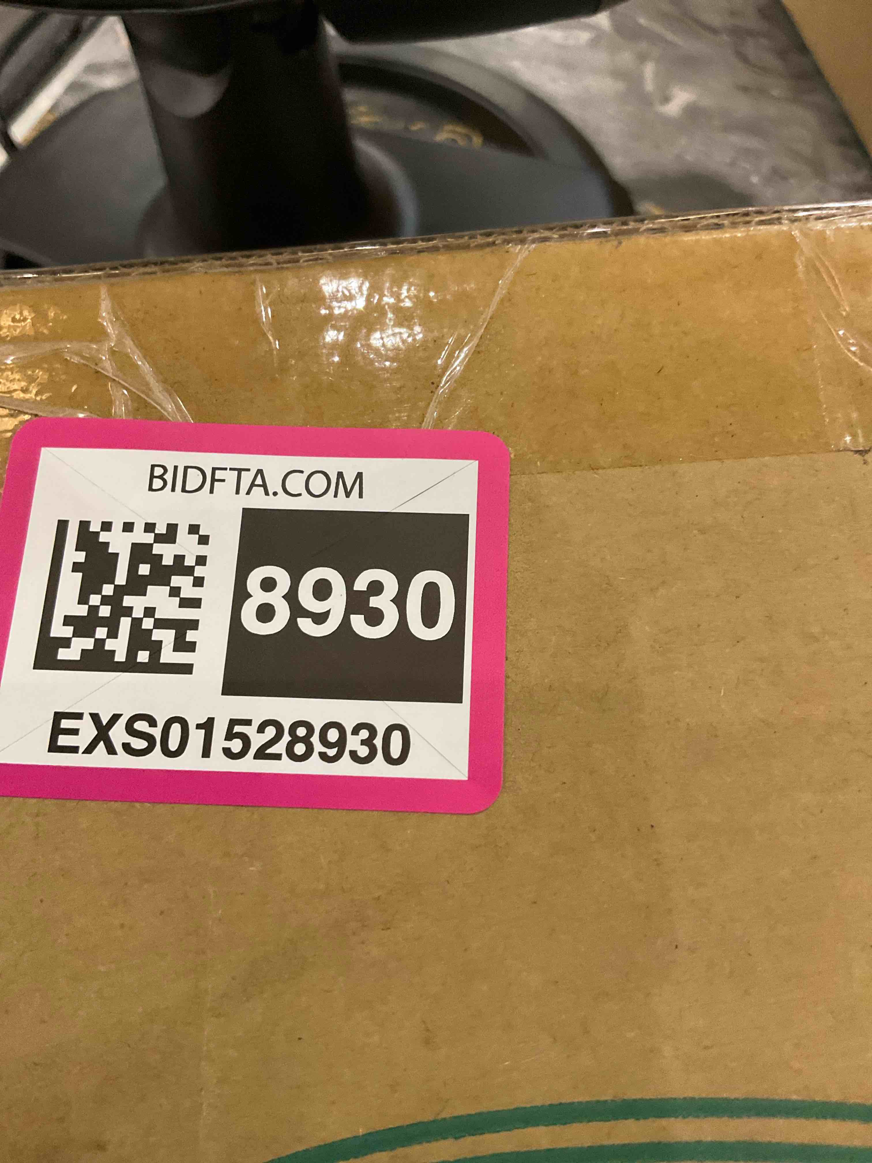https://s3.amazonaws.com/lotting-images-prod/BargainHunt/EXS01528930_1717421907062.jpeg
