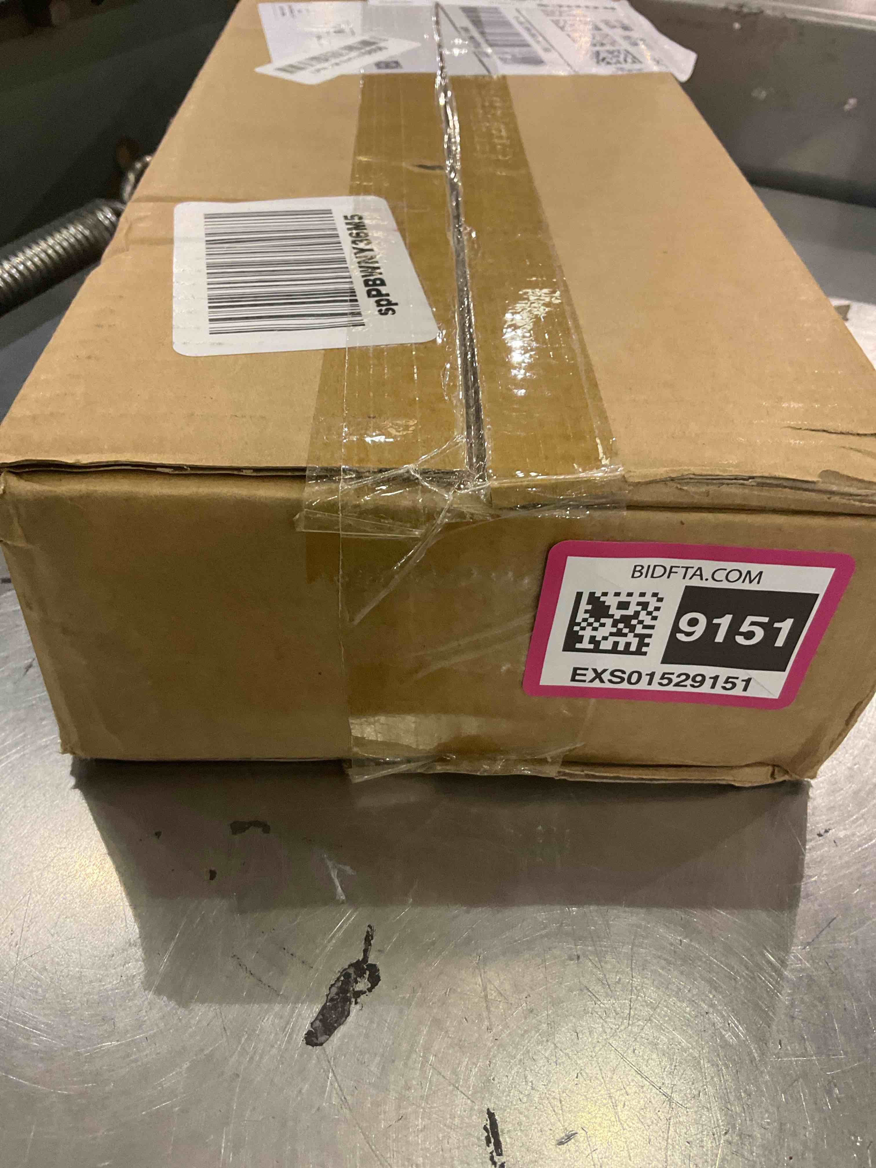 https://s3.amazonaws.com/lotting-images-prod/BargainHunt/EXS01529151_1715705103168.jpeg