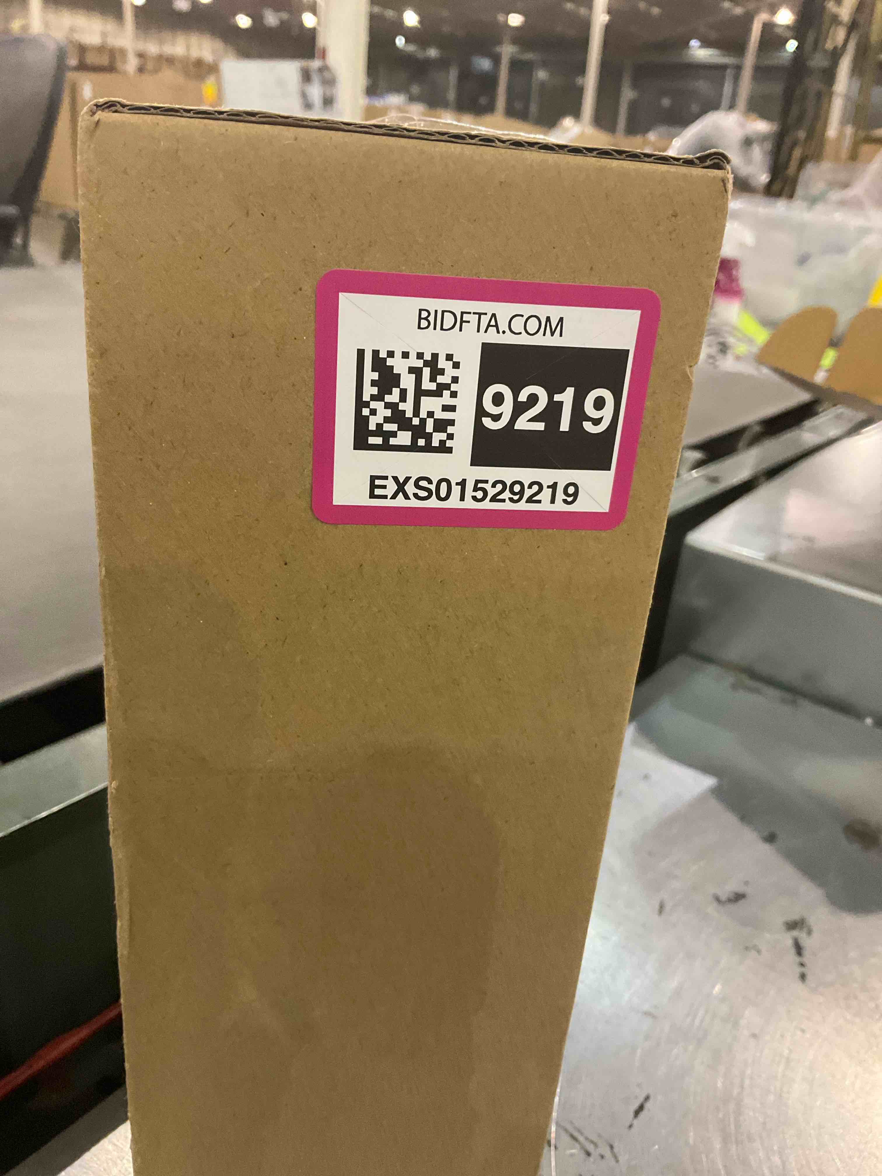 https://s3.amazonaws.com/lotting-images-prod/BargainHunt/EXS01529219_1715772629943.jpeg