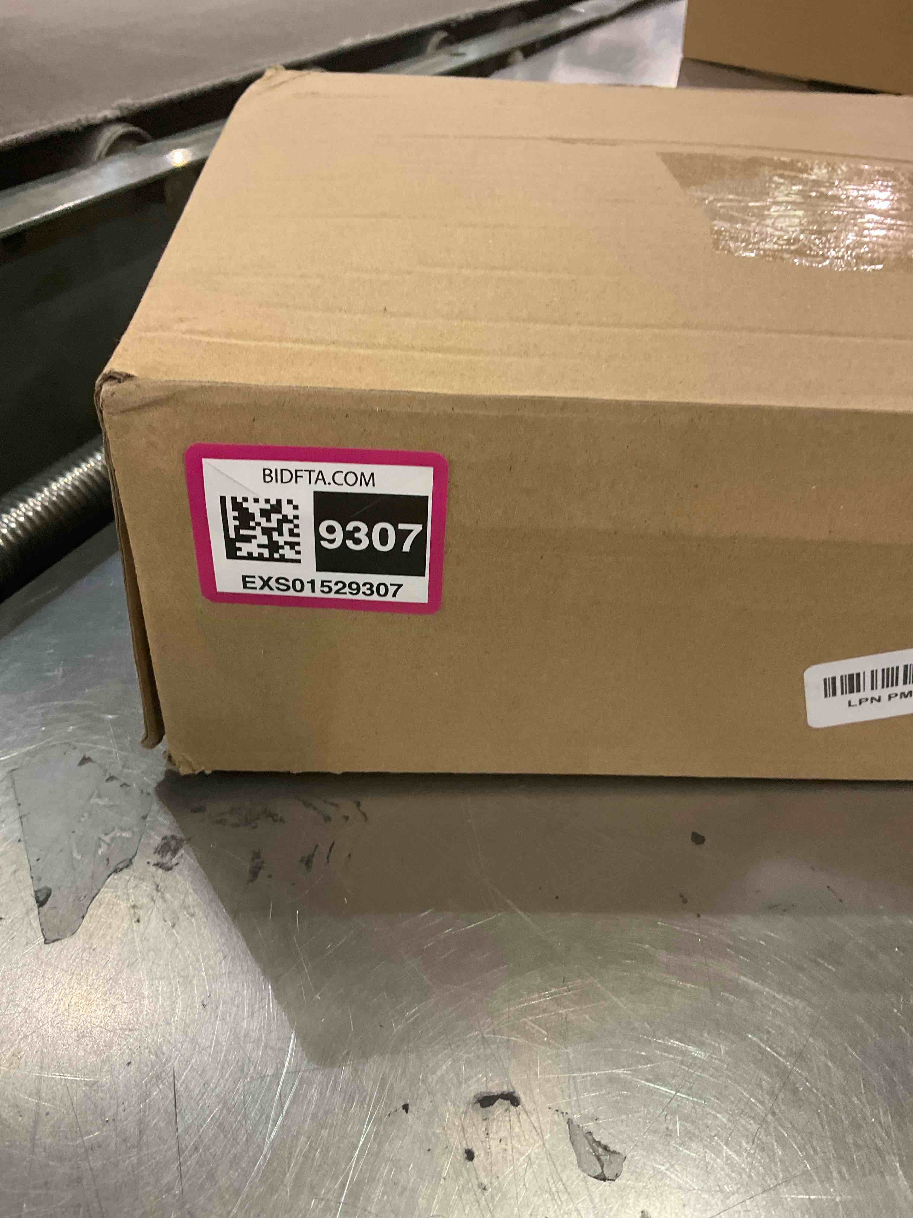 https://s3.amazonaws.com/lotting-images-prod/BargainHunt/EXS01529307_1715782929733.jpeg