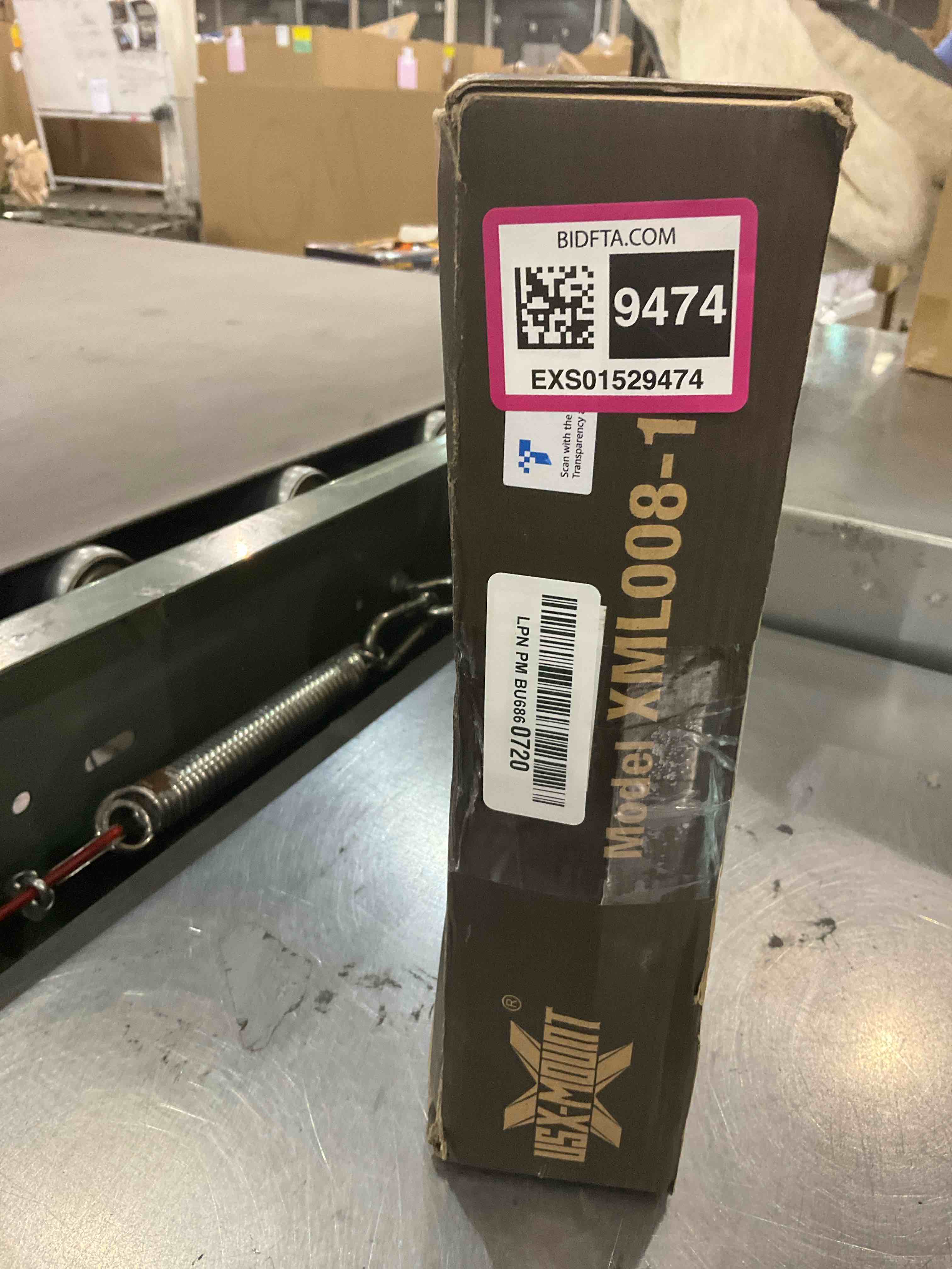 https://s3.amazonaws.com/lotting-images-prod/BargainHunt/EXS01529474_1715867033512.jpeg