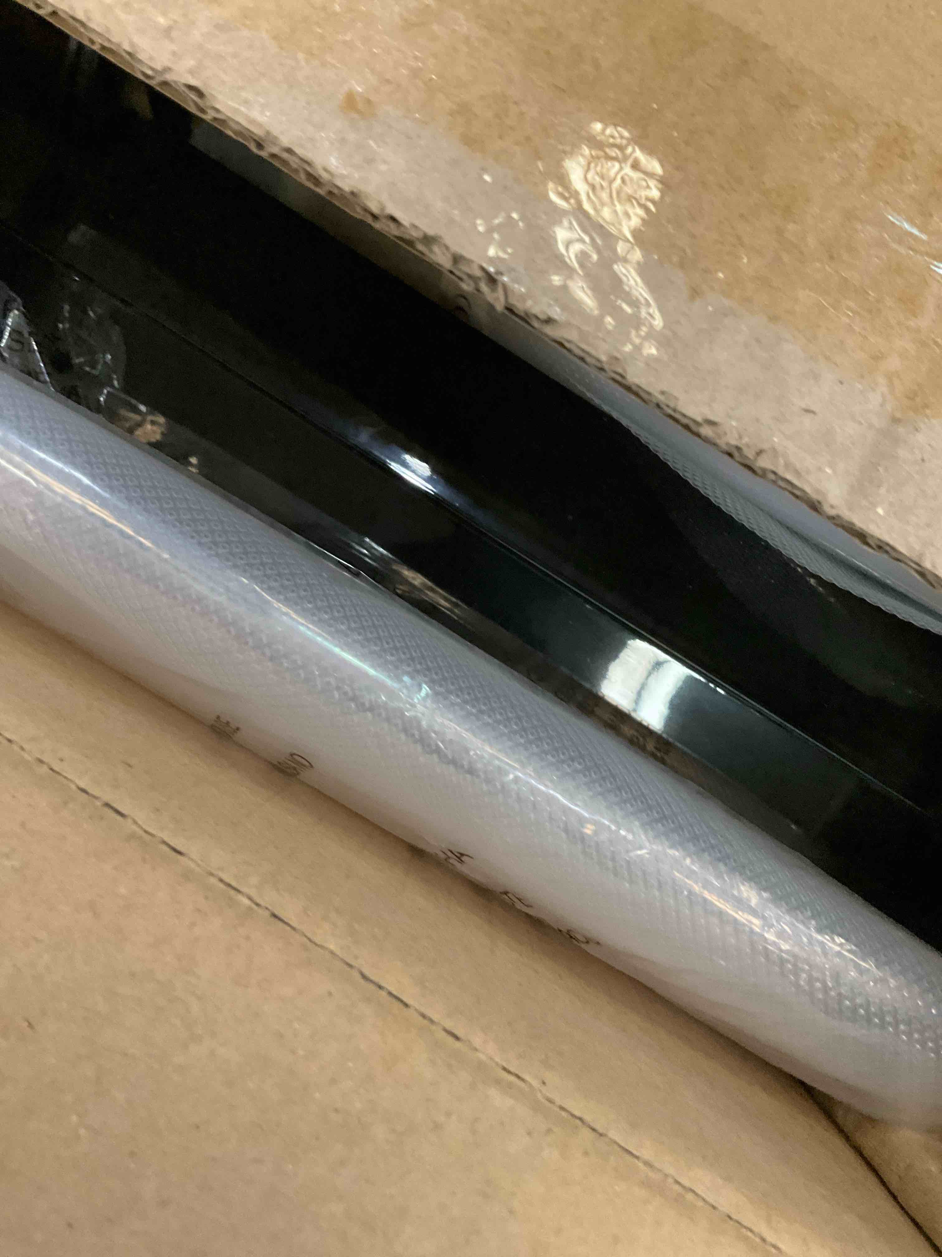 https://s3.amazonaws.com/lotting-images-prod/BargainHunt/EXS01529519_1715101115319.jpeg