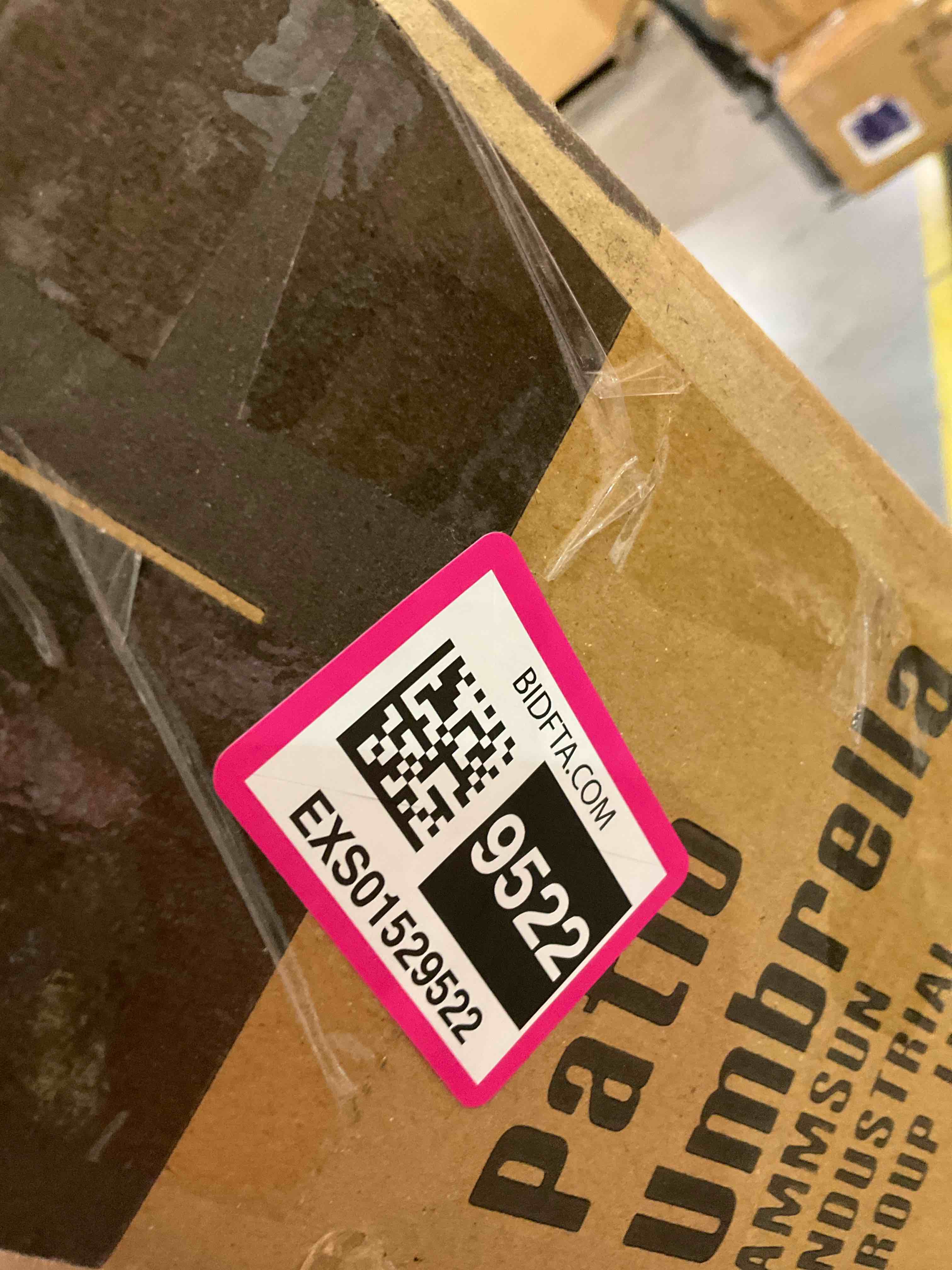 https://s3.amazonaws.com/lotting-images-prod/BargainHunt/EXS01529522_1715101410026.jpeg