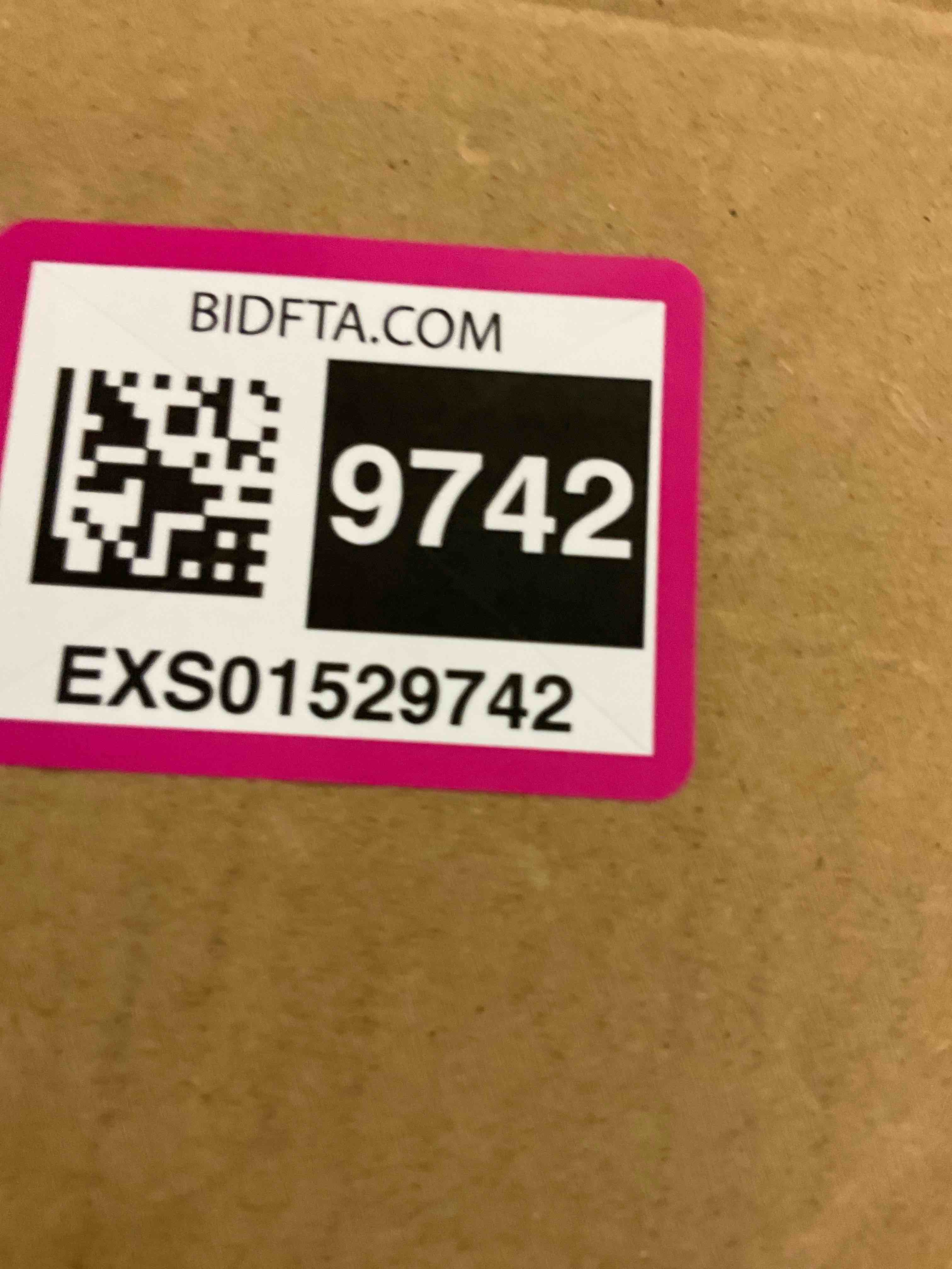 https://s3.amazonaws.com/lotting-images-prod/BargainHunt/EXS01529742_1715266605308.jpeg