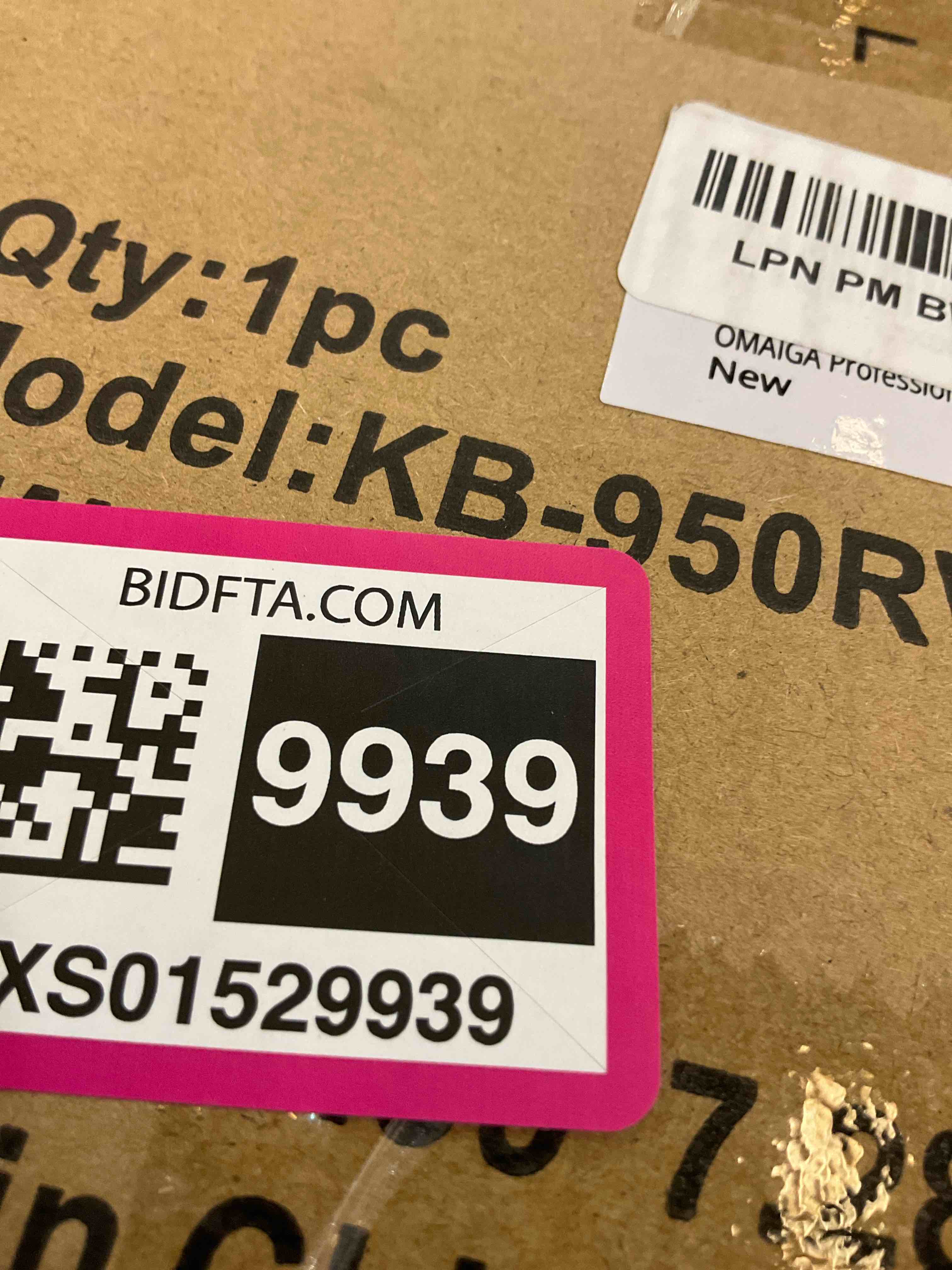 https://s3.amazonaws.com/lotting-images-prod/BargainHunt/EXS01529939_1715353357542.jpeg