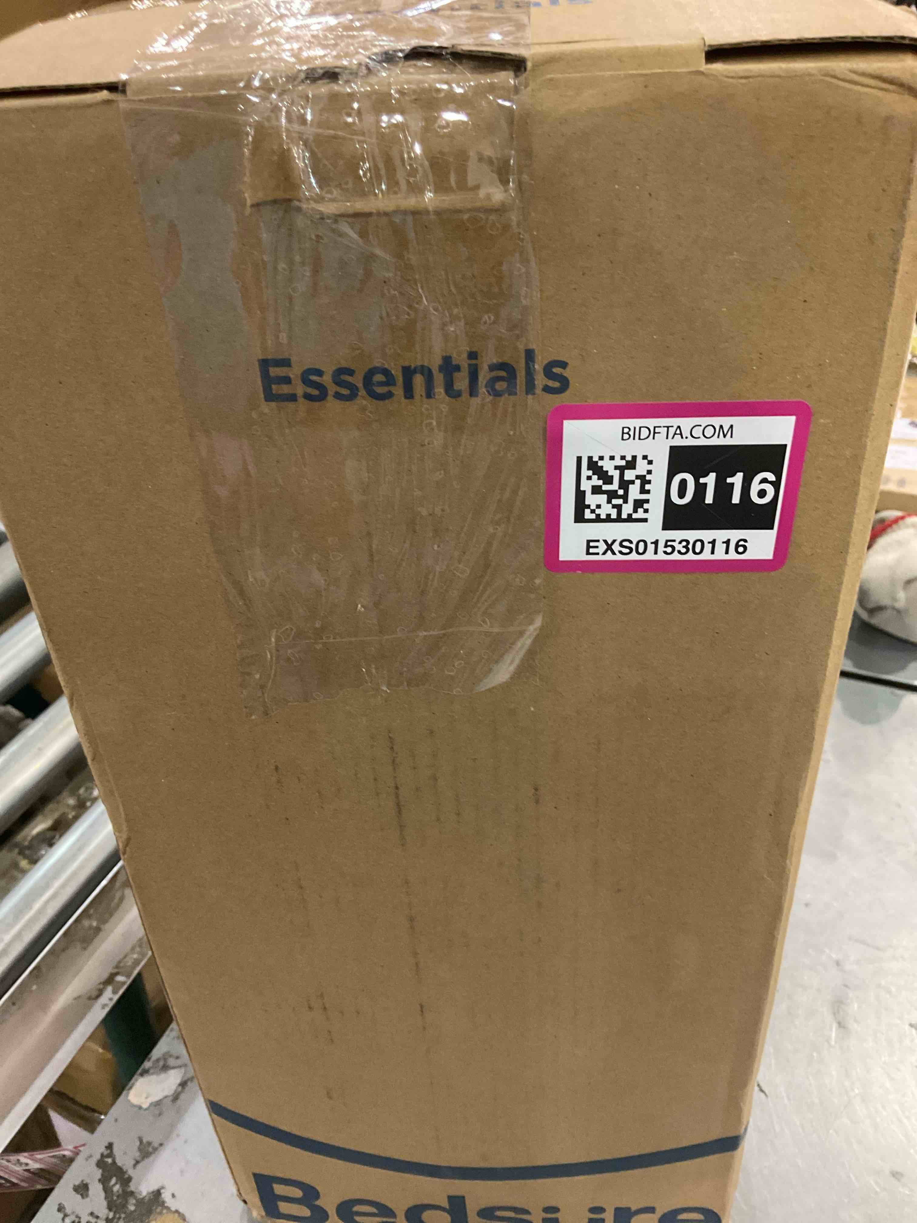https://s3.amazonaws.com/lotting-images-prod/BargainHunt/EXS01530116_1715859103848.jpeg