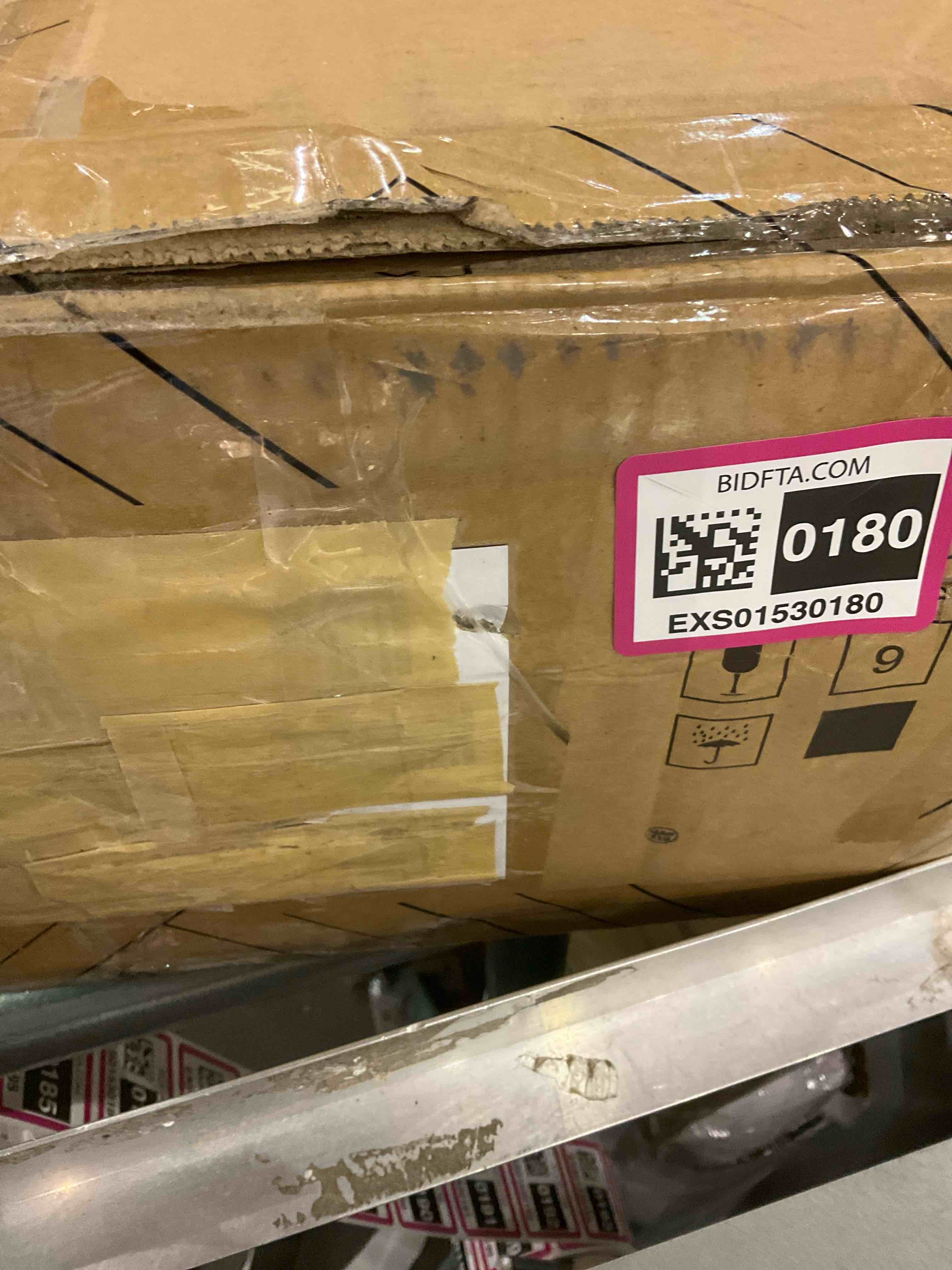 https://s3.amazonaws.com/lotting-images-prod/BargainHunt/EXS01530180_1715866400381.jpeg