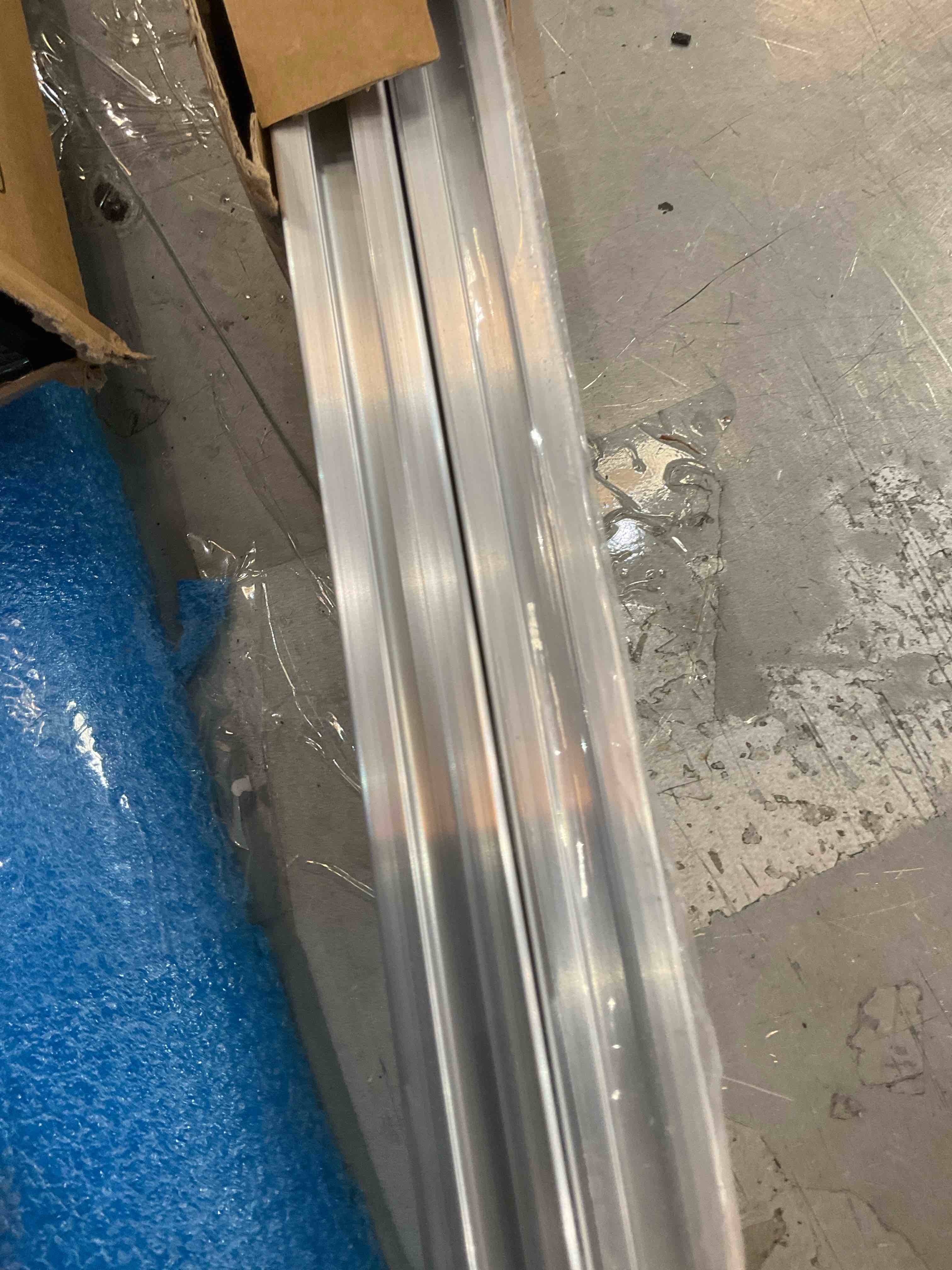https://s3.amazonaws.com/lotting-images-prod/BargainHunt/EXS01530312_1715885946013.jpeg