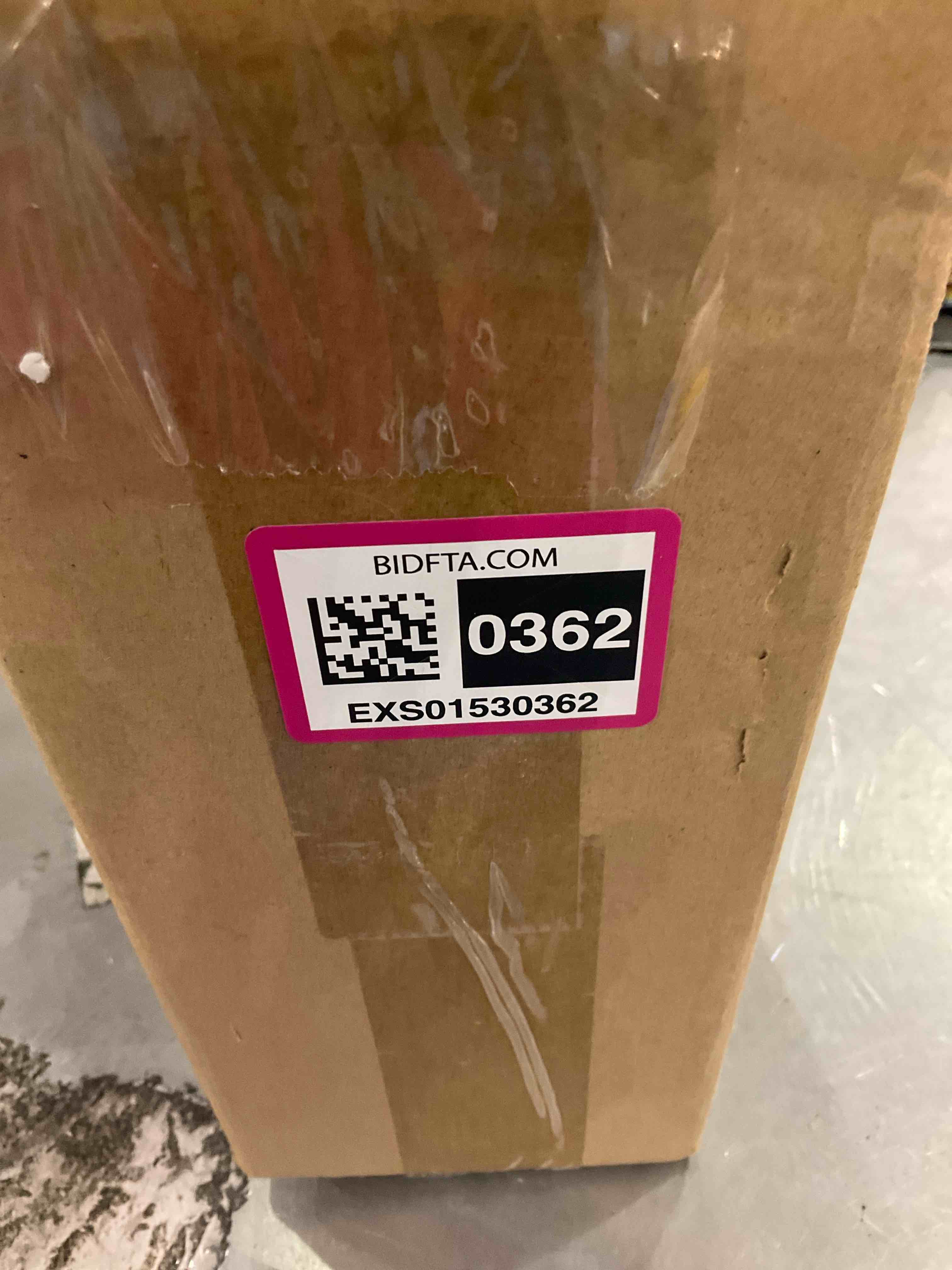 https://s3.amazonaws.com/lotting-images-prod/BargainHunt/EXS01530362_1715949427327.jpeg