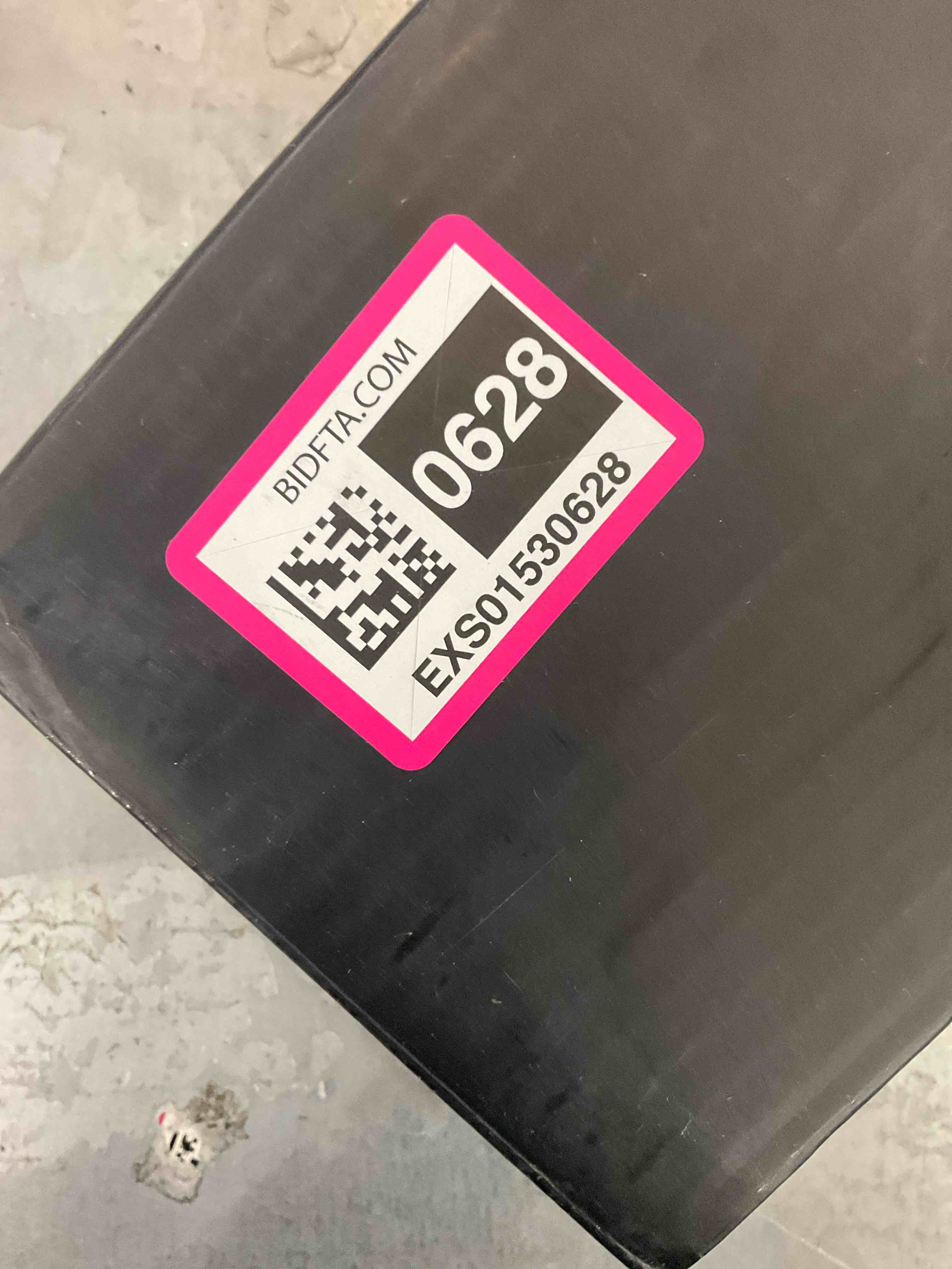https://s3.amazonaws.com/lotting-images-prod/BargainHunt/EXS01530628_1714069247989.jpeg