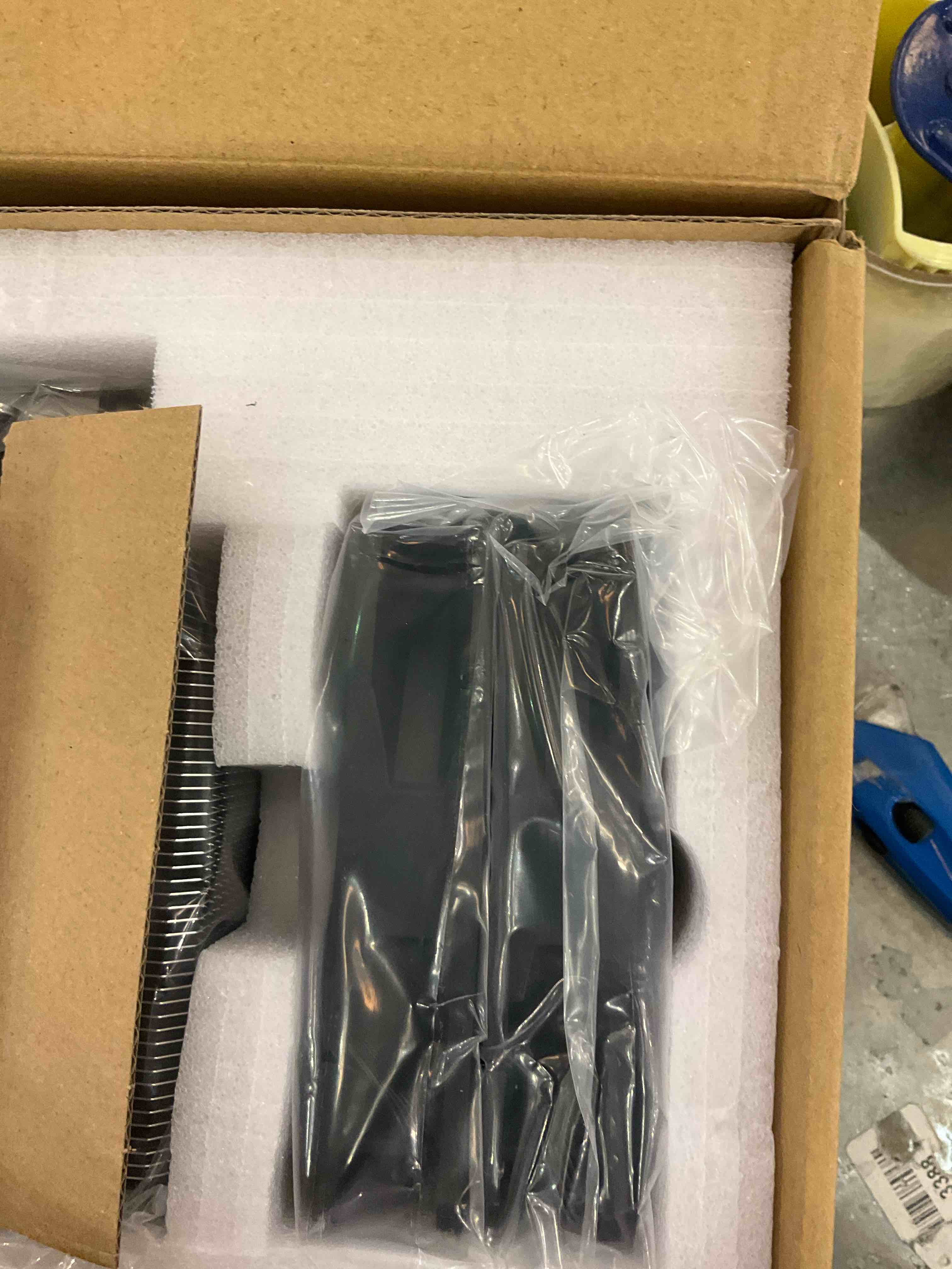 https://s3.amazonaws.com/lotting-images-prod/BargainHunt/EXS01530634_1714070154787.jpeg