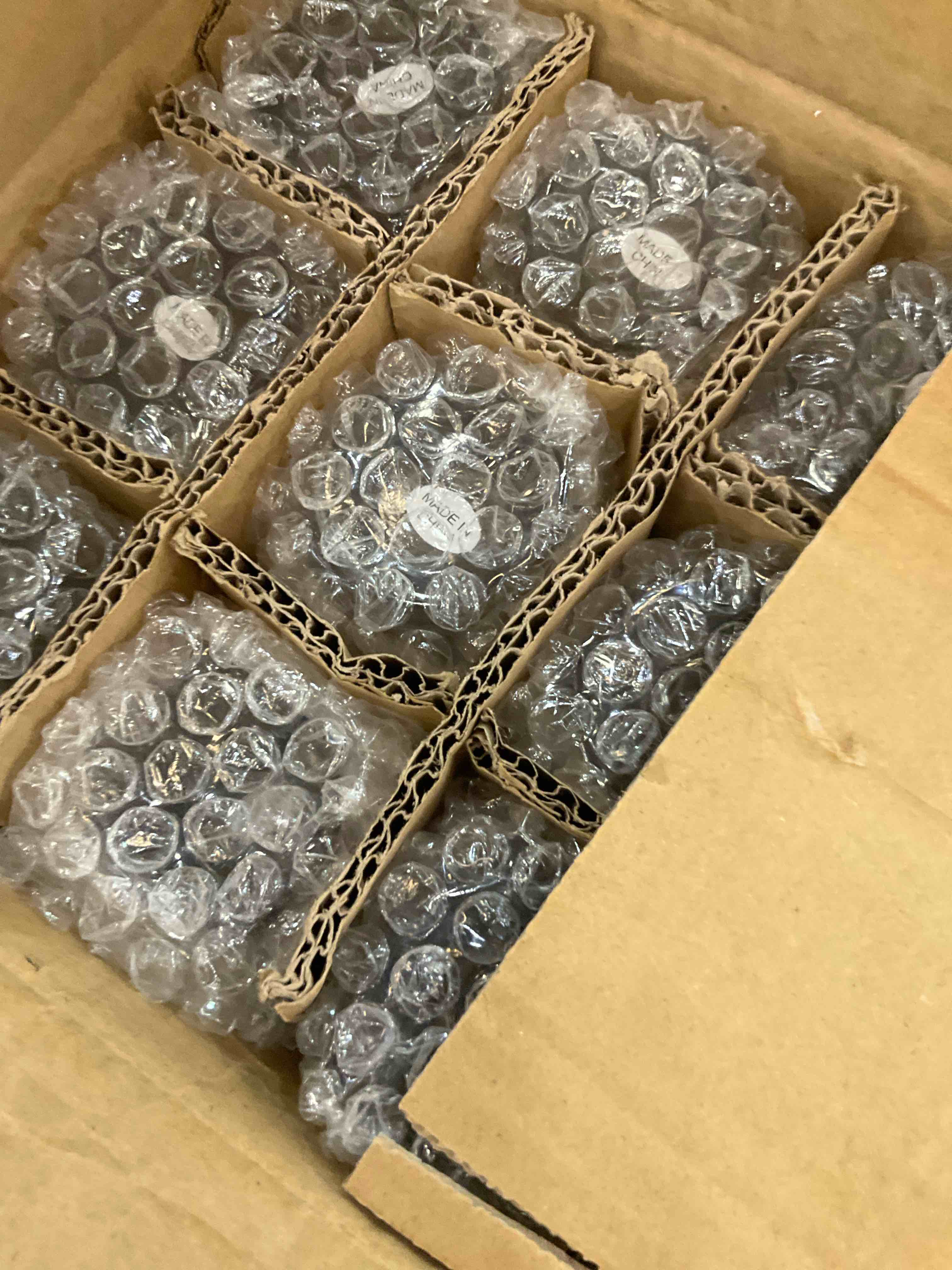 https://s3.amazonaws.com/lotting-images-prod/BargainHunt/EXS01530866_1714404747674.jpeg