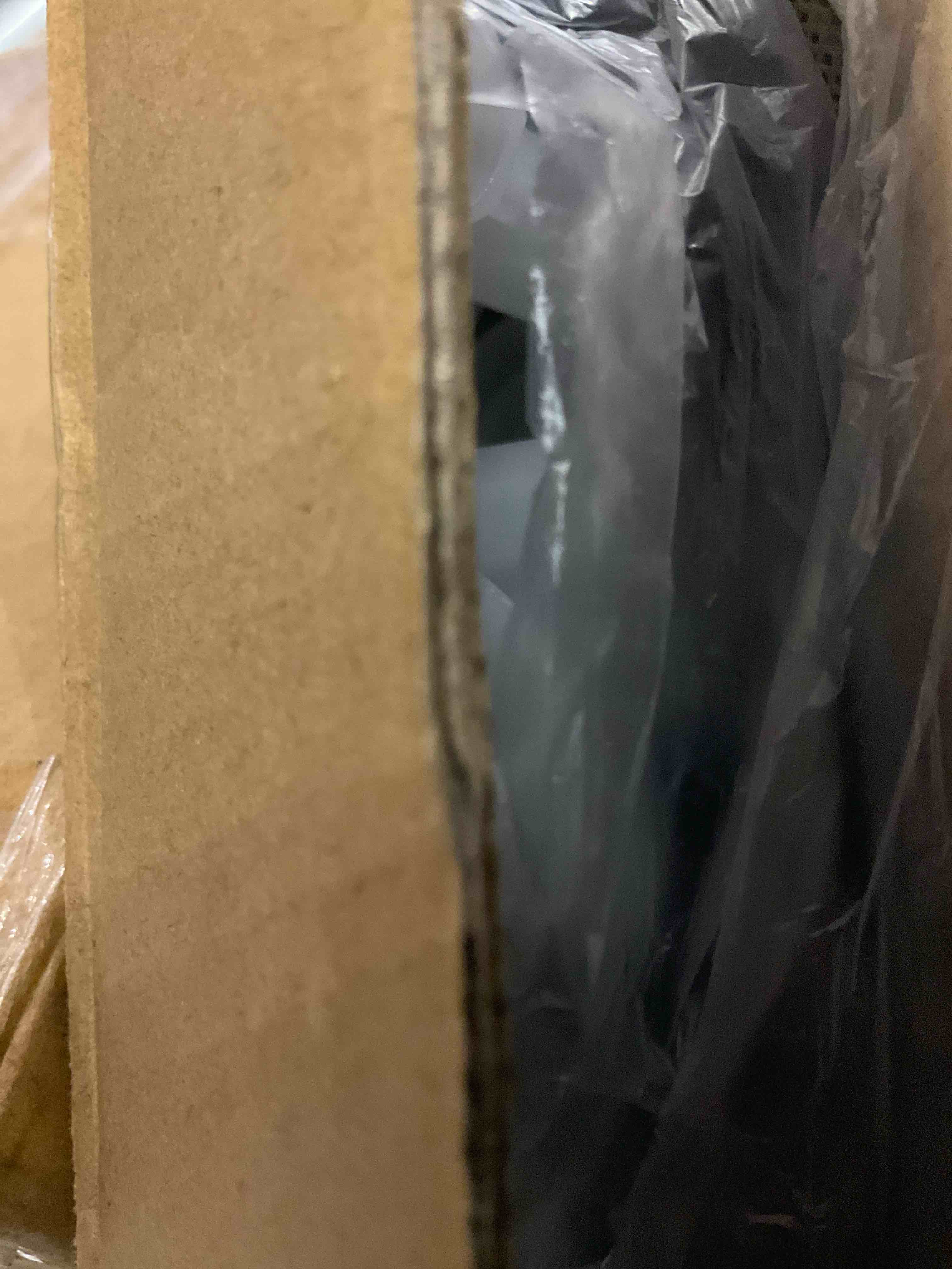 https://s3.amazonaws.com/lotting-images-prod/BargainHunt/EXS01530956_1714490569845.jpeg