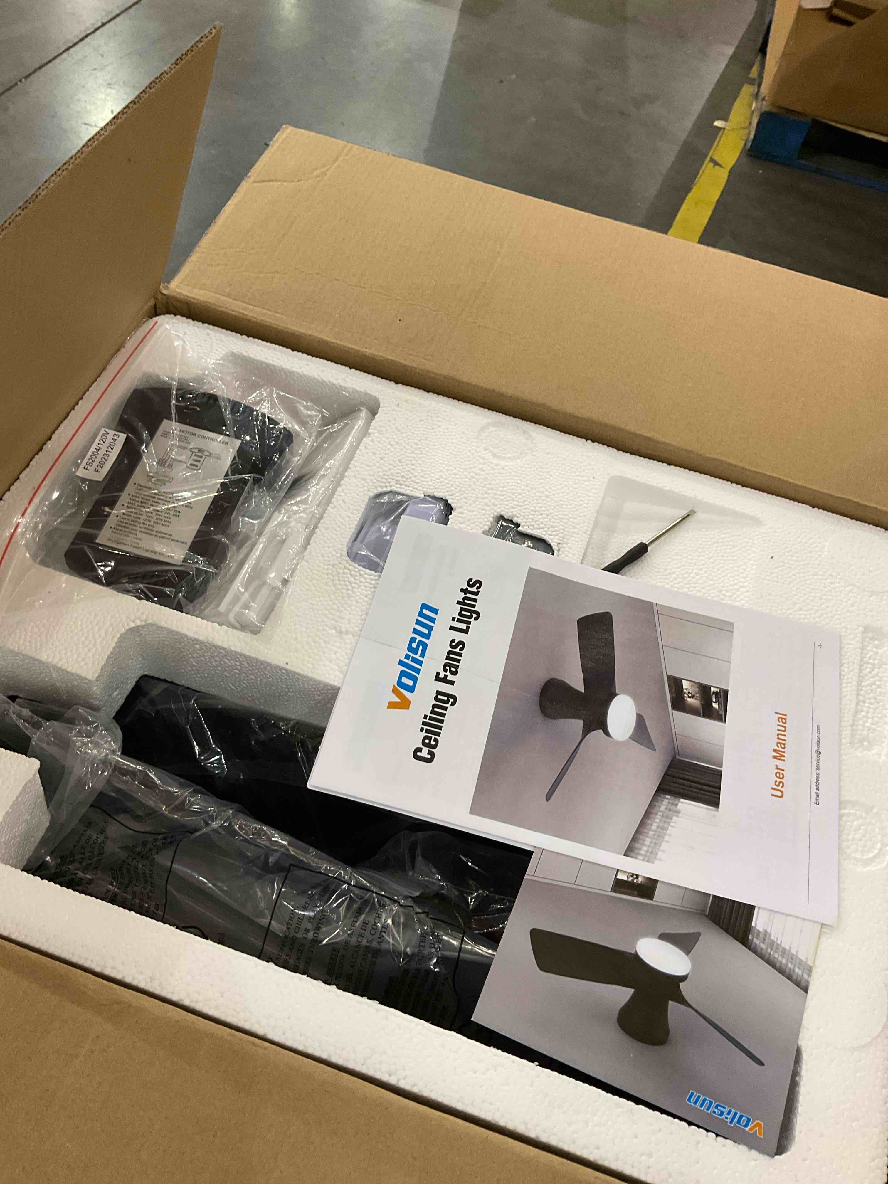 https://s3.amazonaws.com/lotting-images-prod/BargainHunt/EXS01531031_1715343059022.jpeg