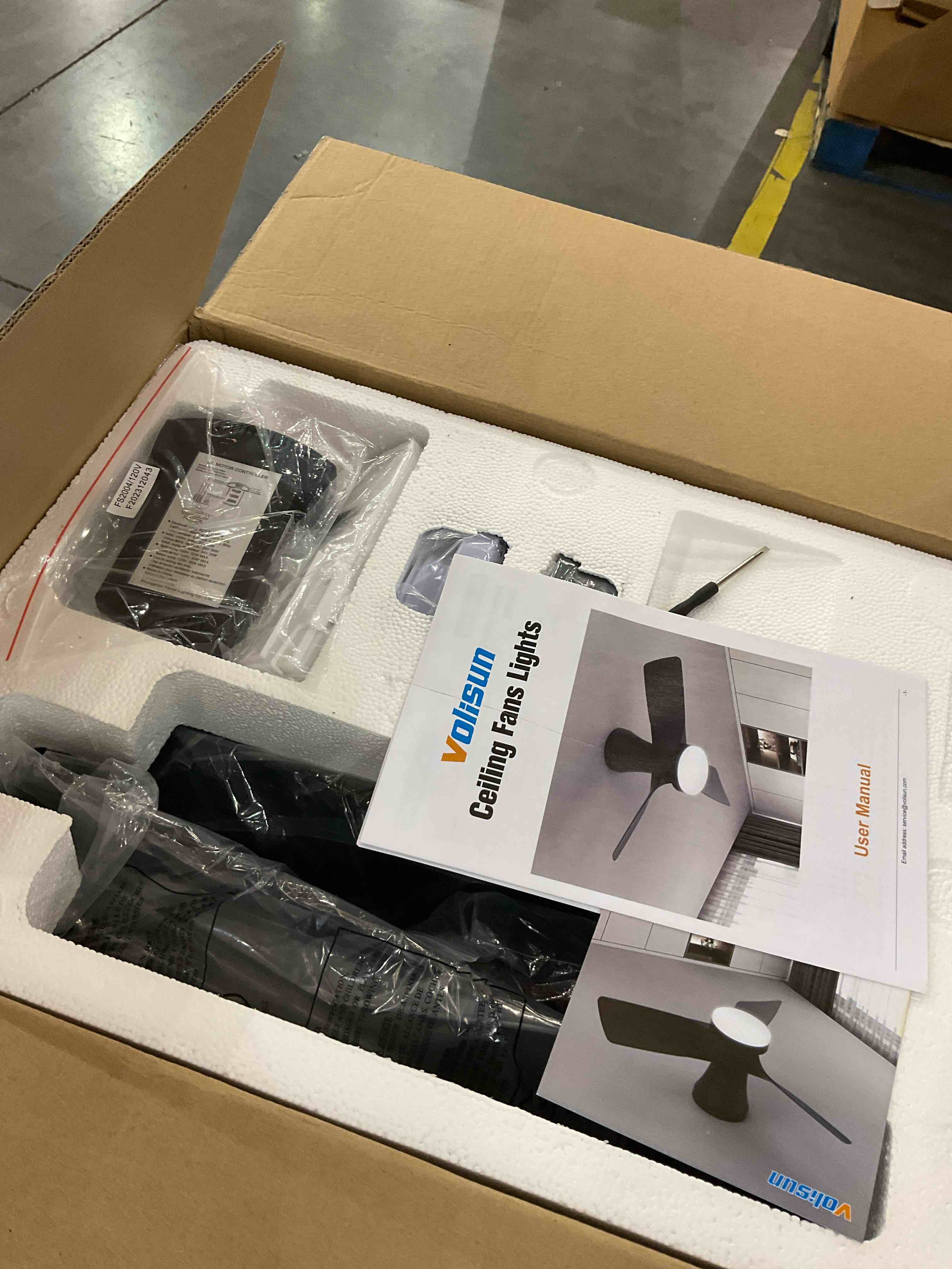 https://s3.amazonaws.com/lotting-images-prod/BargainHunt/EXS01531031_1715343059924.jpeg