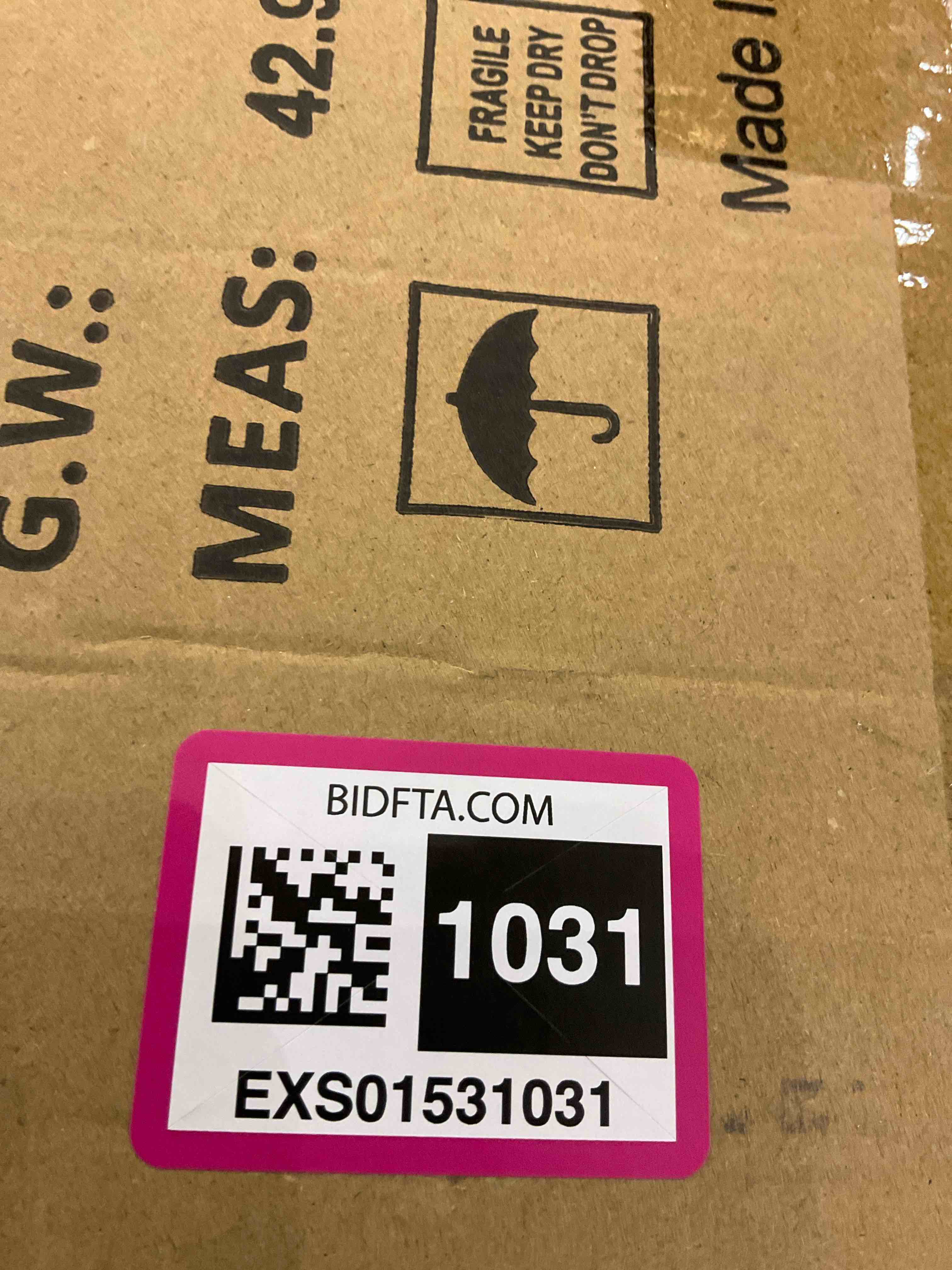 https://s3.amazonaws.com/lotting-images-prod/BargainHunt/EXS01531031_1715343080785.jpeg