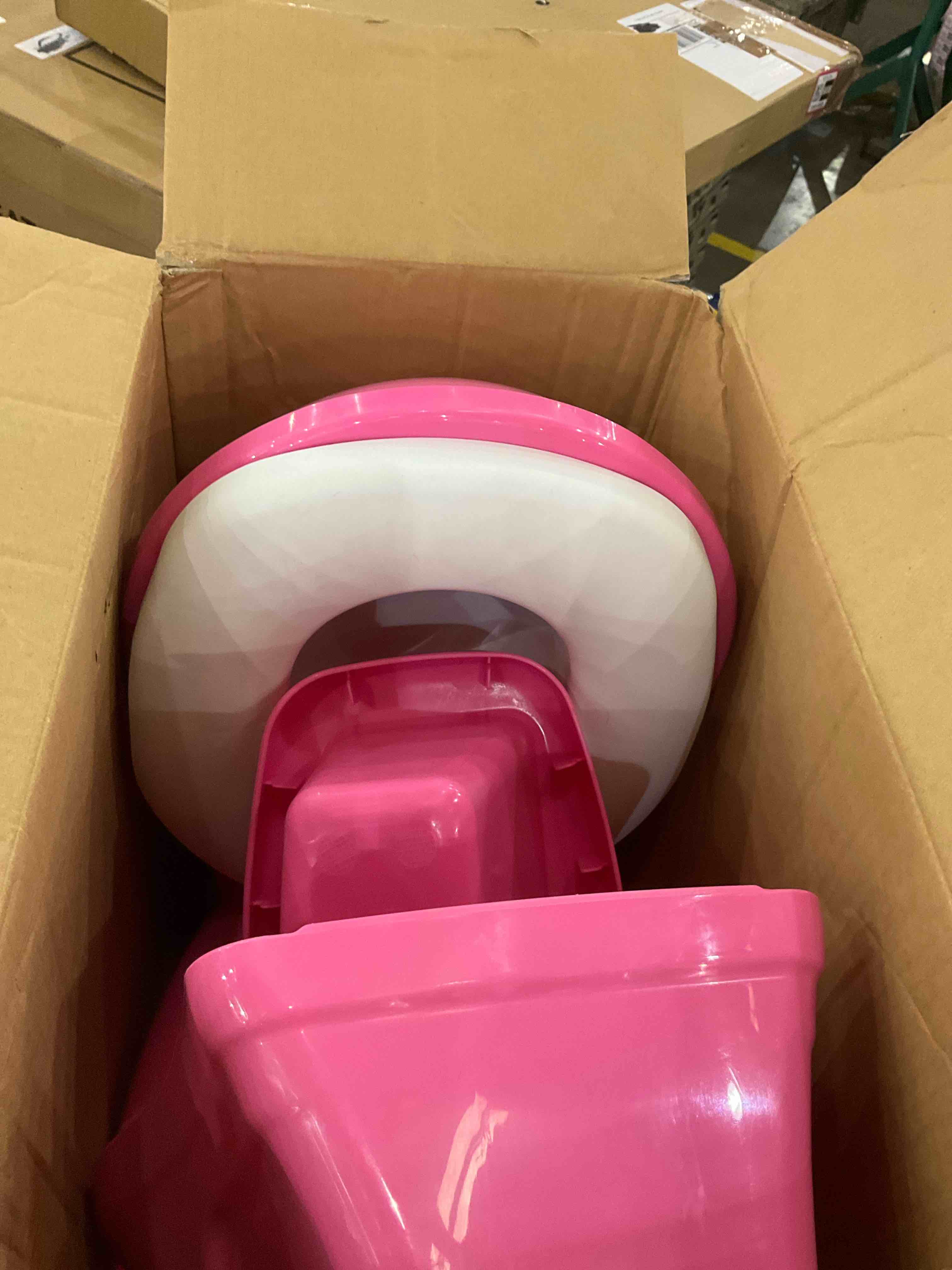 https://s3.amazonaws.com/lotting-images-prod/BargainHunt/EXS01531325_1715613128537.jpeg