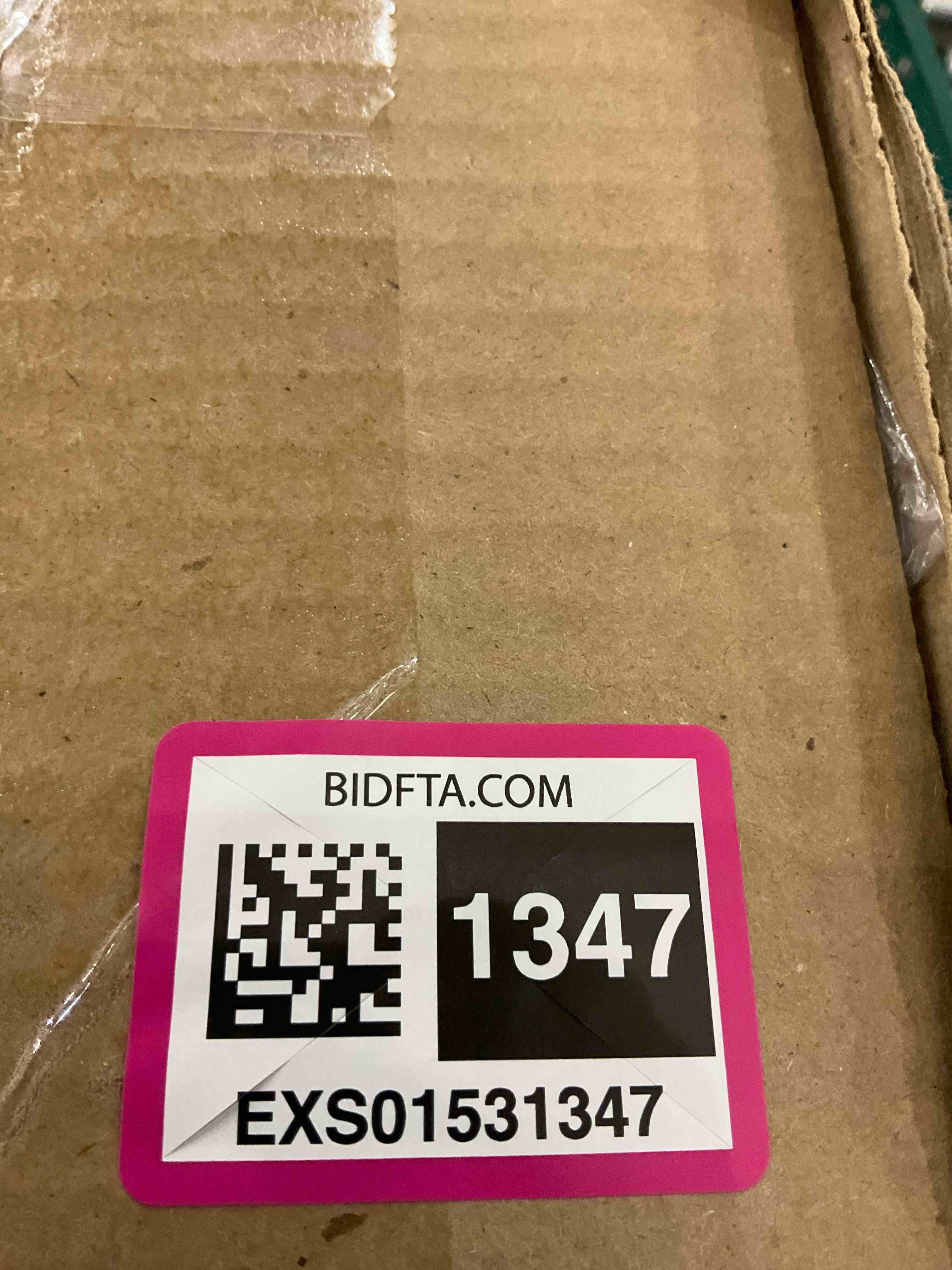 https://s3.amazonaws.com/lotting-images-prod/BargainHunt/EXS01531347_1715618435612.jpeg