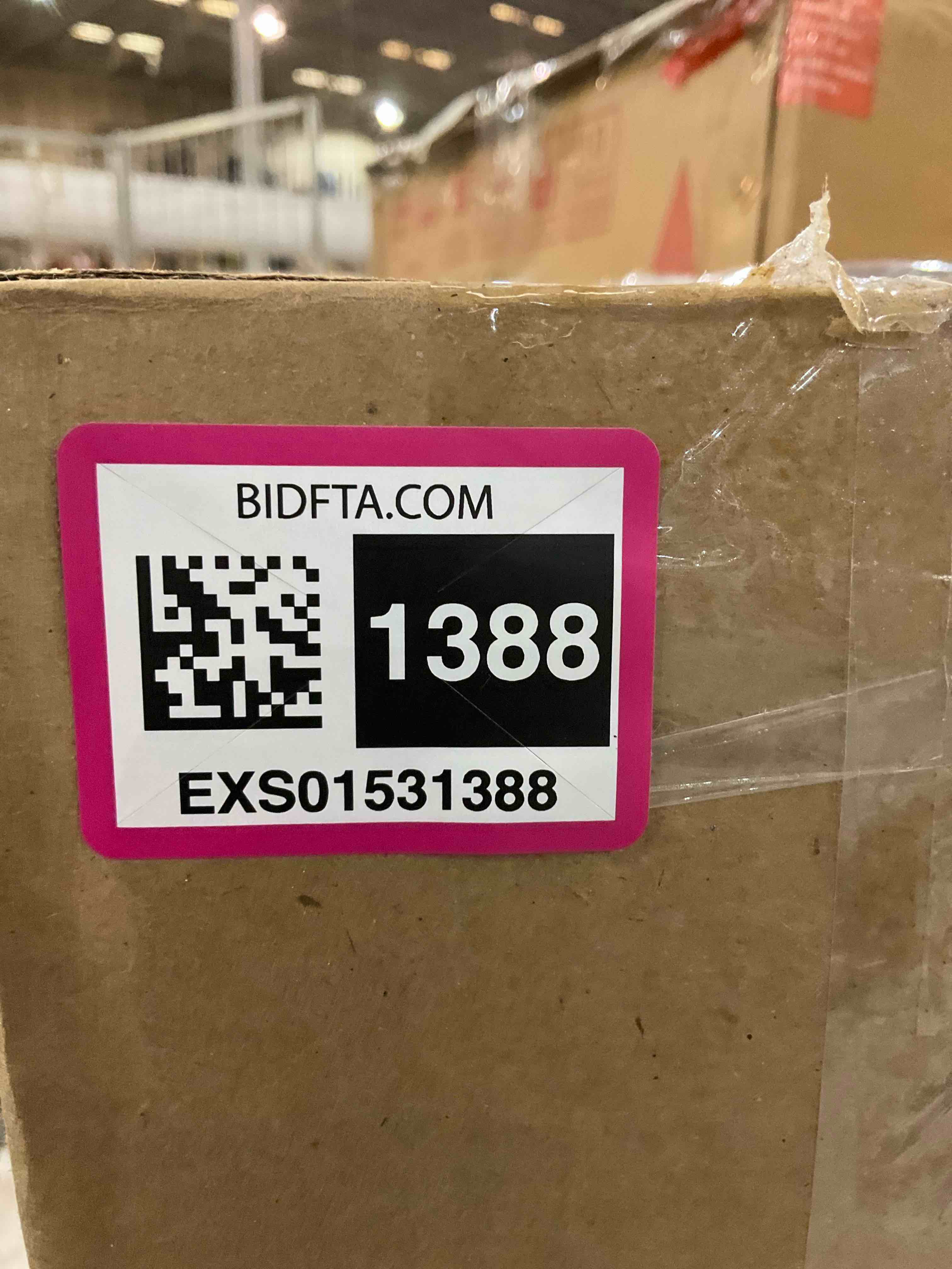 https://s3.amazonaws.com/lotting-images-prod/BargainHunt/EXS01531388_1715625774272.jpeg
