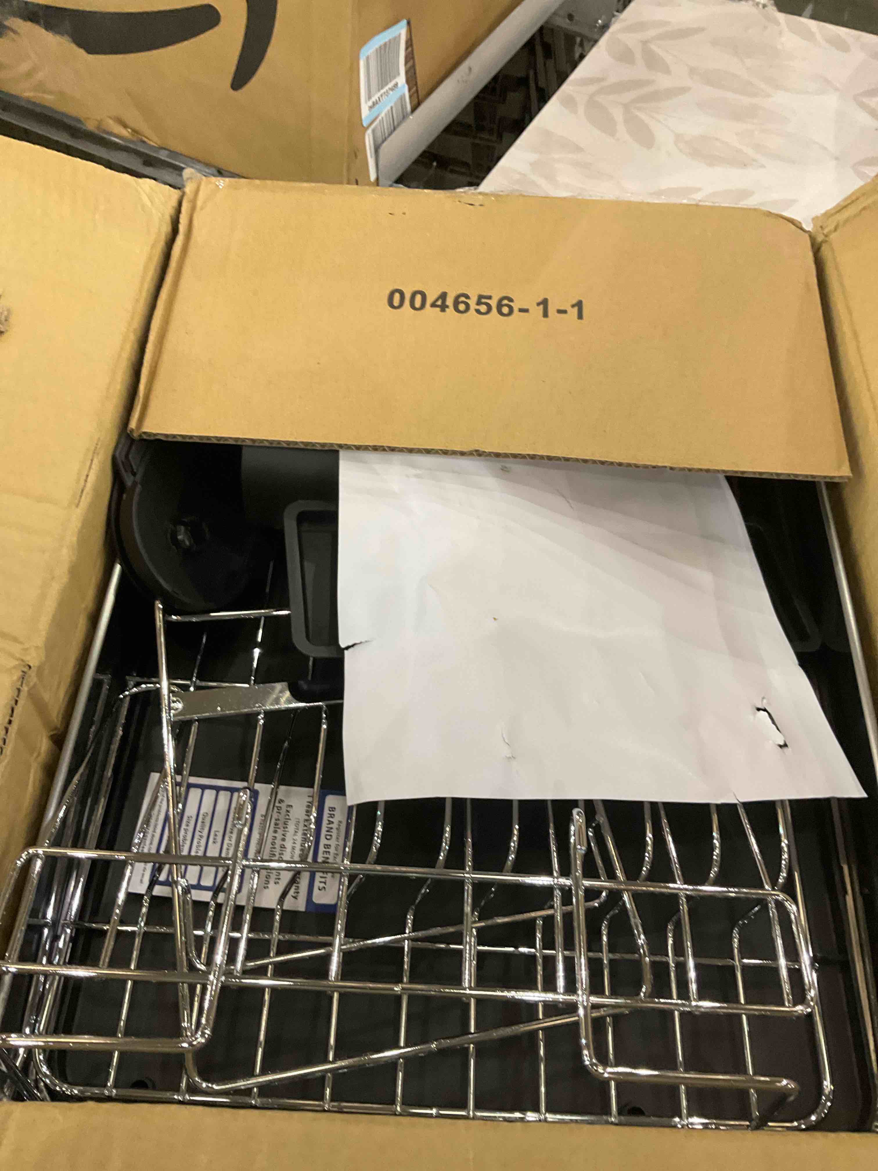 https://s3.amazonaws.com/lotting-images-prod/BargainHunt/EXS01531402_1715626887224.jpeg