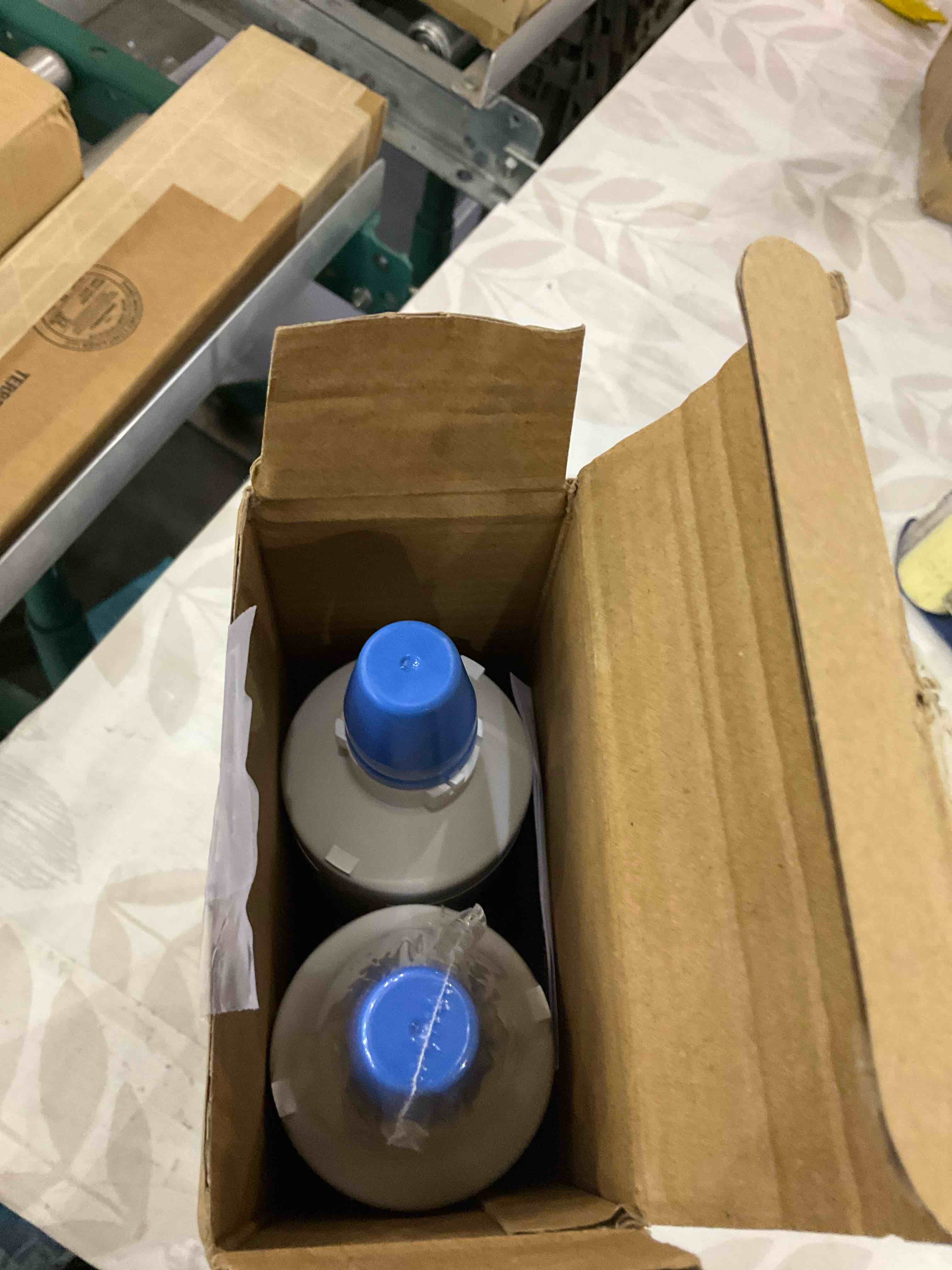 https://s3.amazonaws.com/lotting-images-prod/BargainHunt/EXS01531465_1715691218605.jpeg