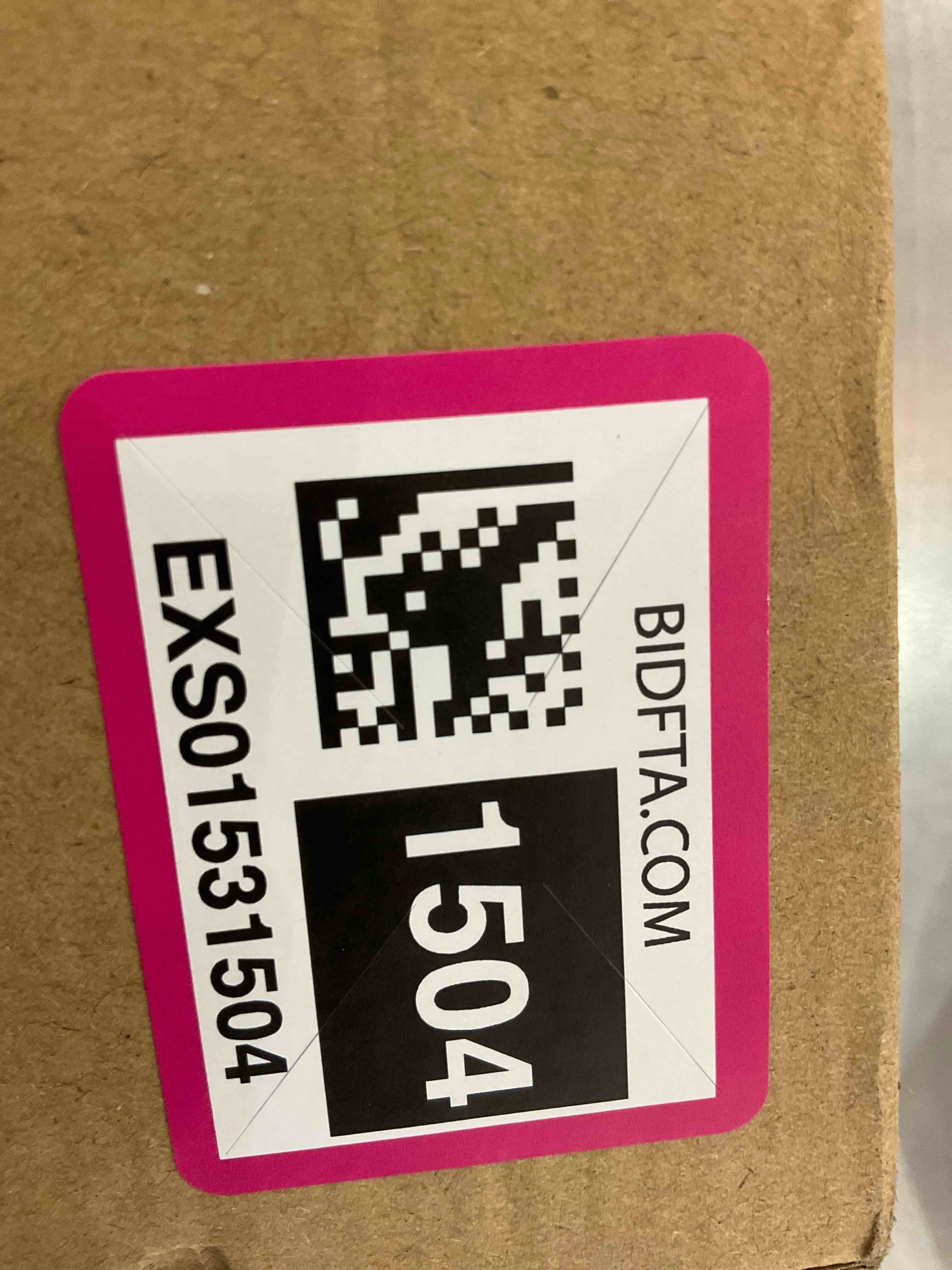 https://s3.amazonaws.com/lotting-images-prod/BargainHunt/EXS01531504_1714067568641.jpeg