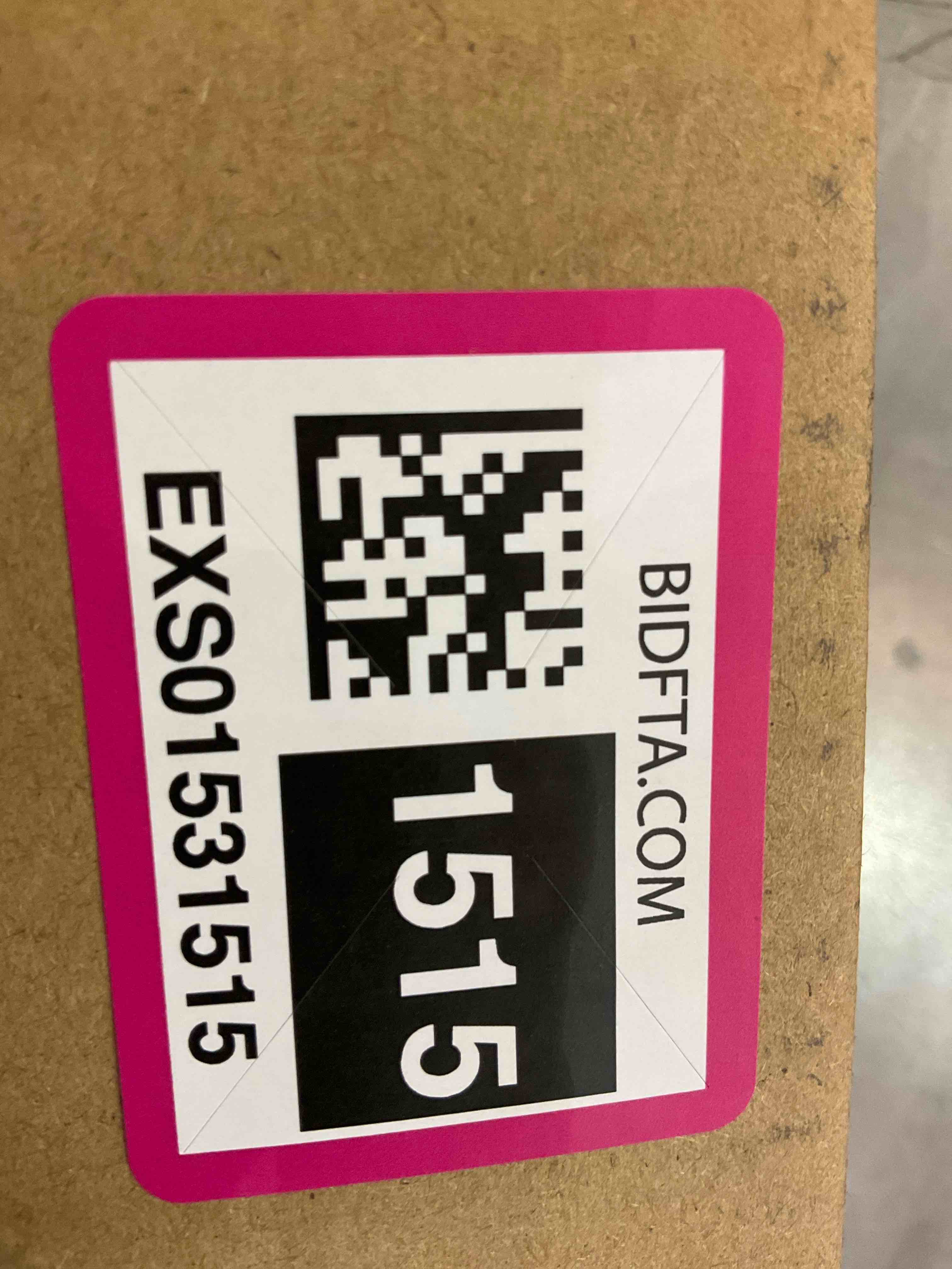 https://s3.amazonaws.com/lotting-images-prod/BargainHunt/EXS01531515_1714070470154.jpeg