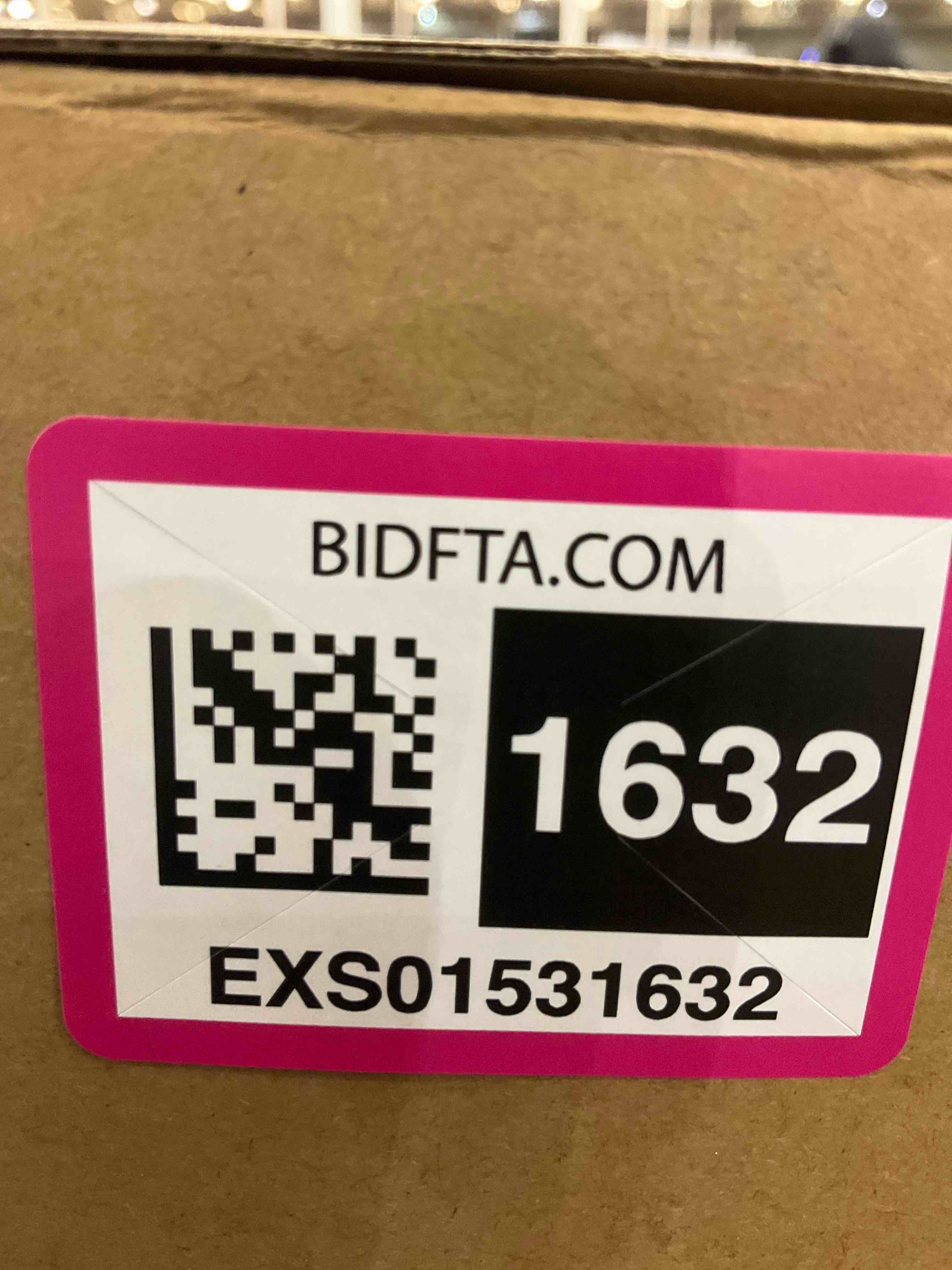 https://s3.amazonaws.com/lotting-images-prod/BargainHunt/EXS01531632_1714158662339.jpeg