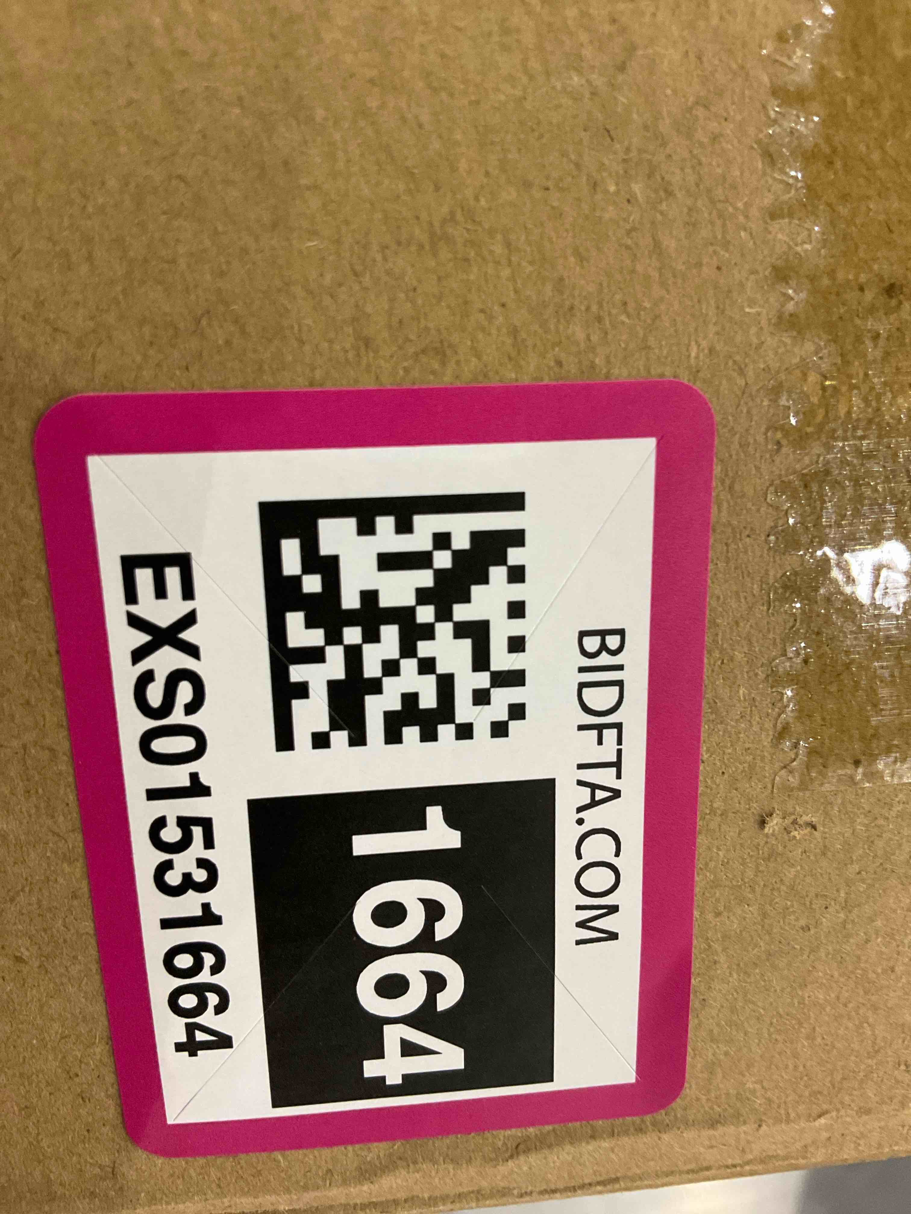 https://s3.amazonaws.com/lotting-images-prod/BargainHunt/EXS01531664_1714394145640.jpeg