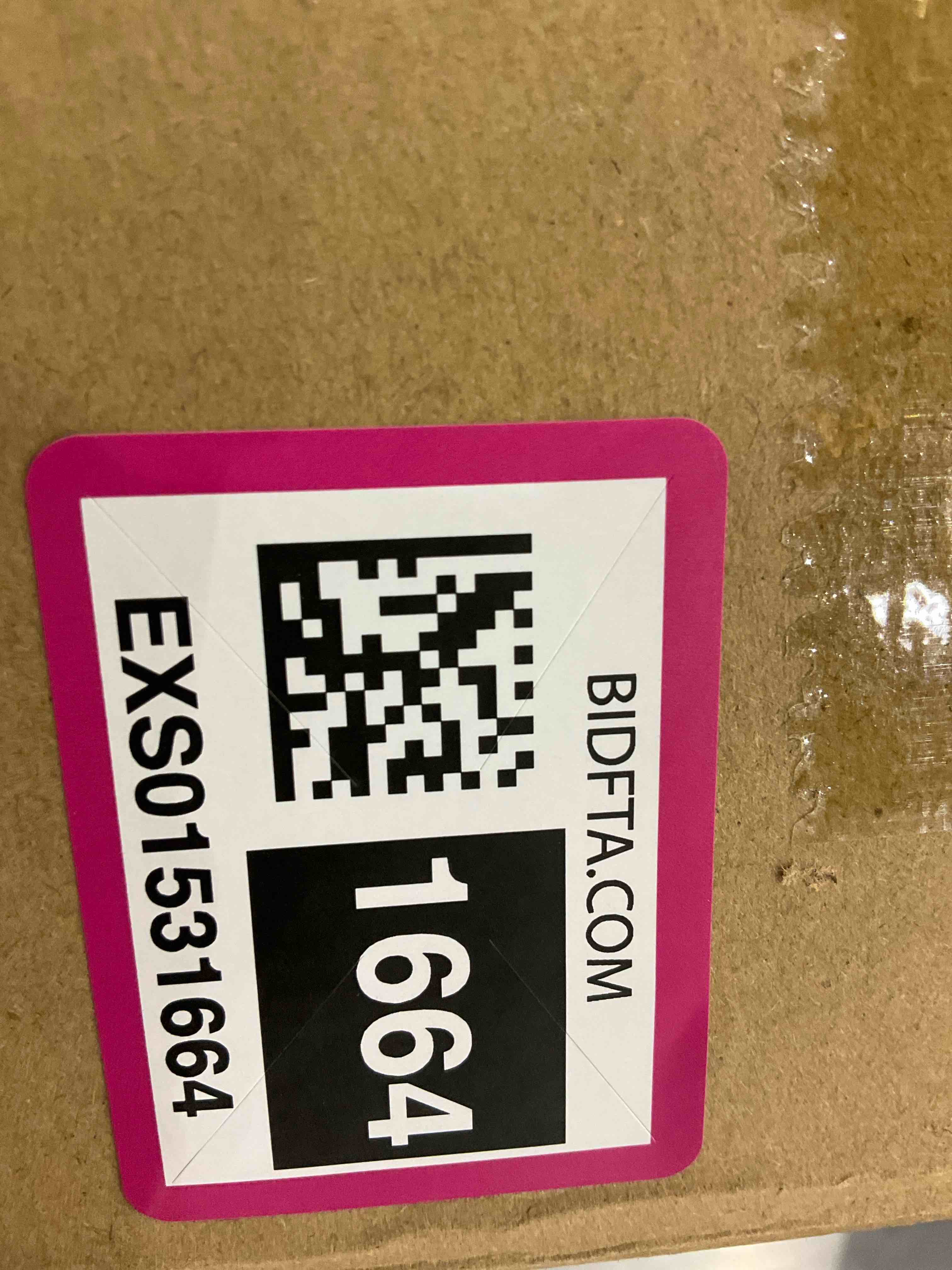 https://s3.amazonaws.com/lotting-images-prod/BargainHunt/EXS01531664_1714394146826.jpeg