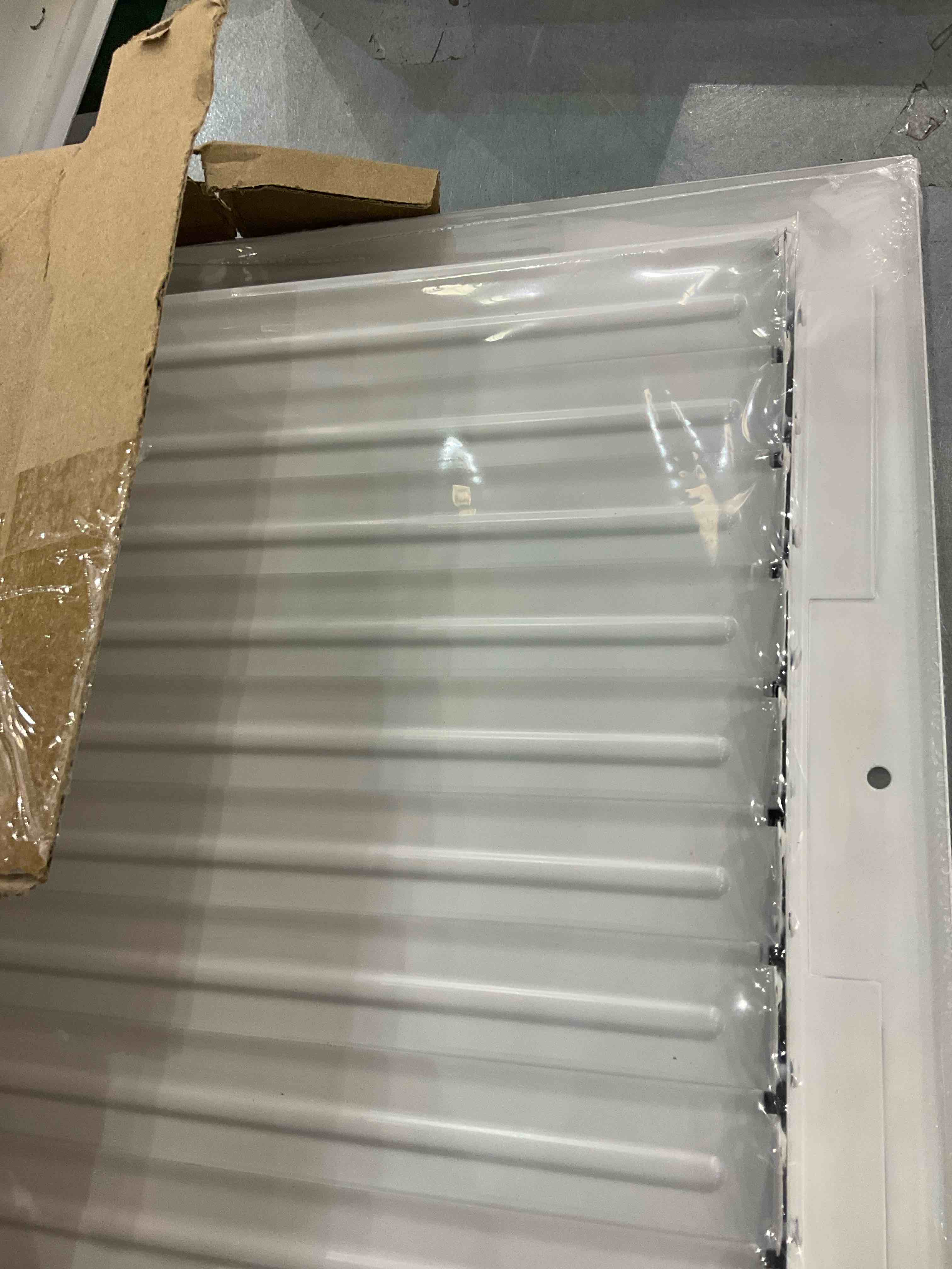 https://s3.amazonaws.com/lotting-images-prod/BargainHunt/EXS01531669_1714394590387.jpeg