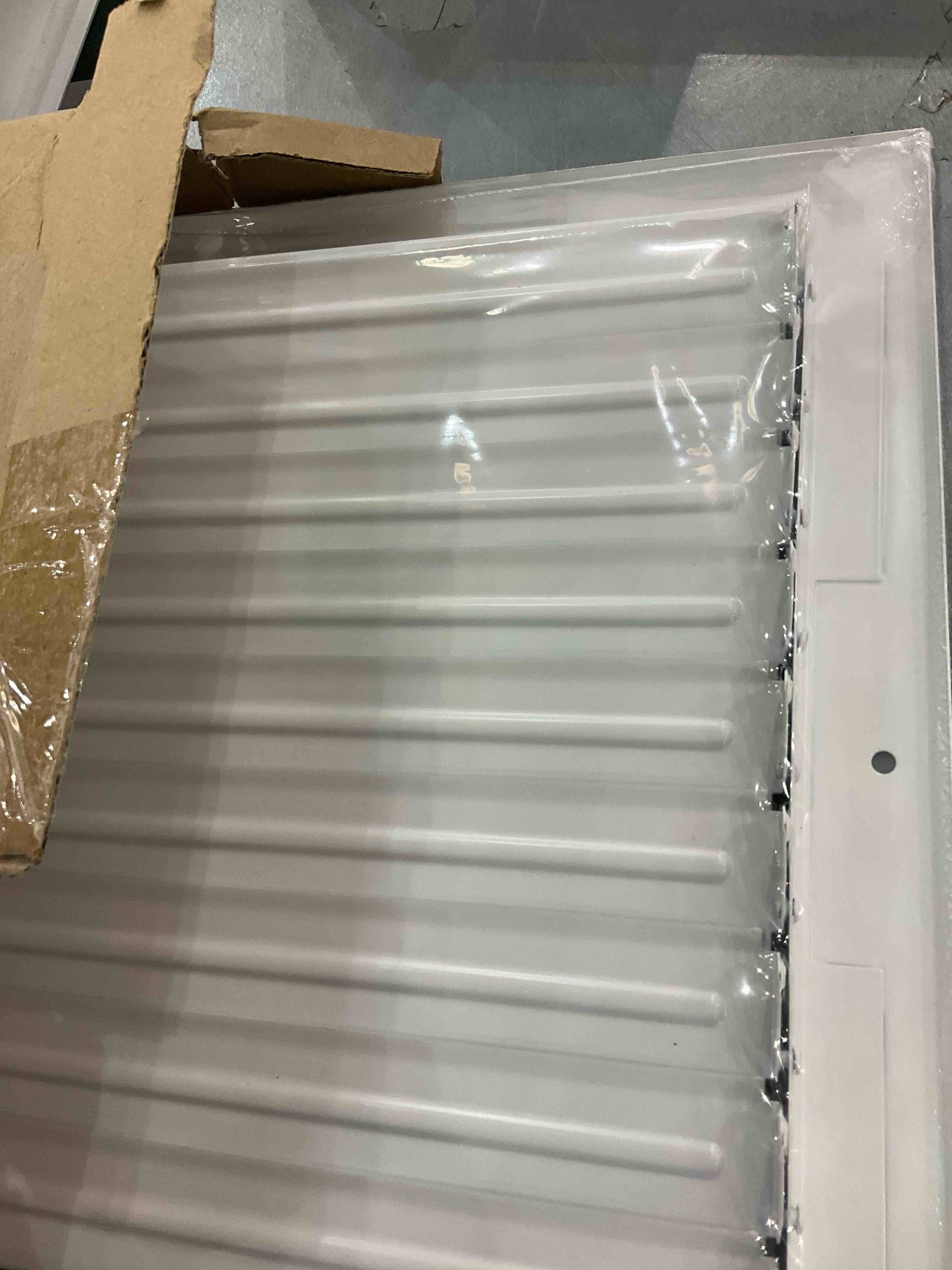 https://s3.amazonaws.com/lotting-images-prod/BargainHunt/EXS01531669_1714394591444.jpeg