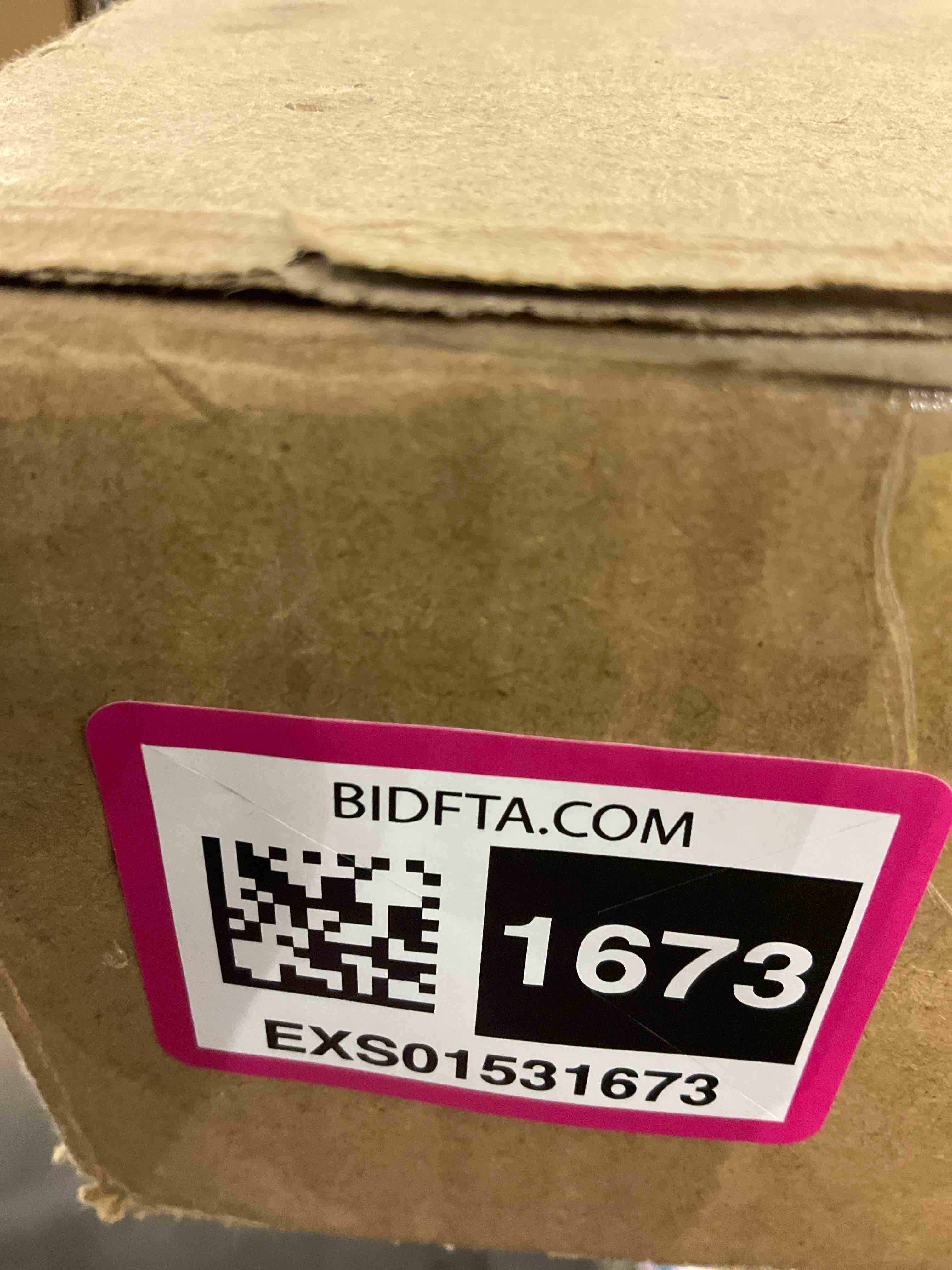 https://s3.amazonaws.com/lotting-images-prod/BargainHunt/EXS01531673_1714397020964.jpeg