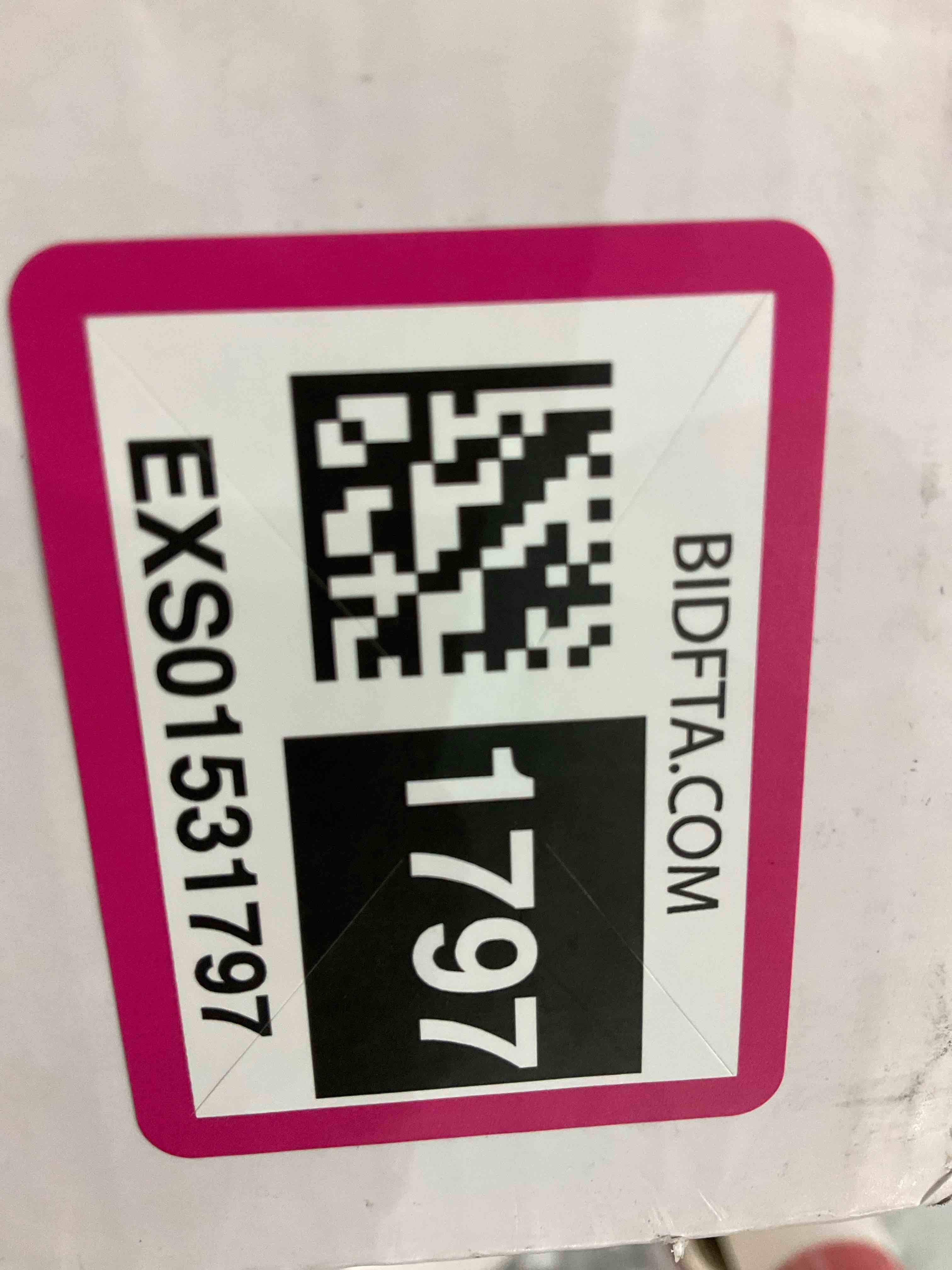 https://s3.amazonaws.com/lotting-images-prod/BargainHunt/EXS01531797_1714483954372.jpeg