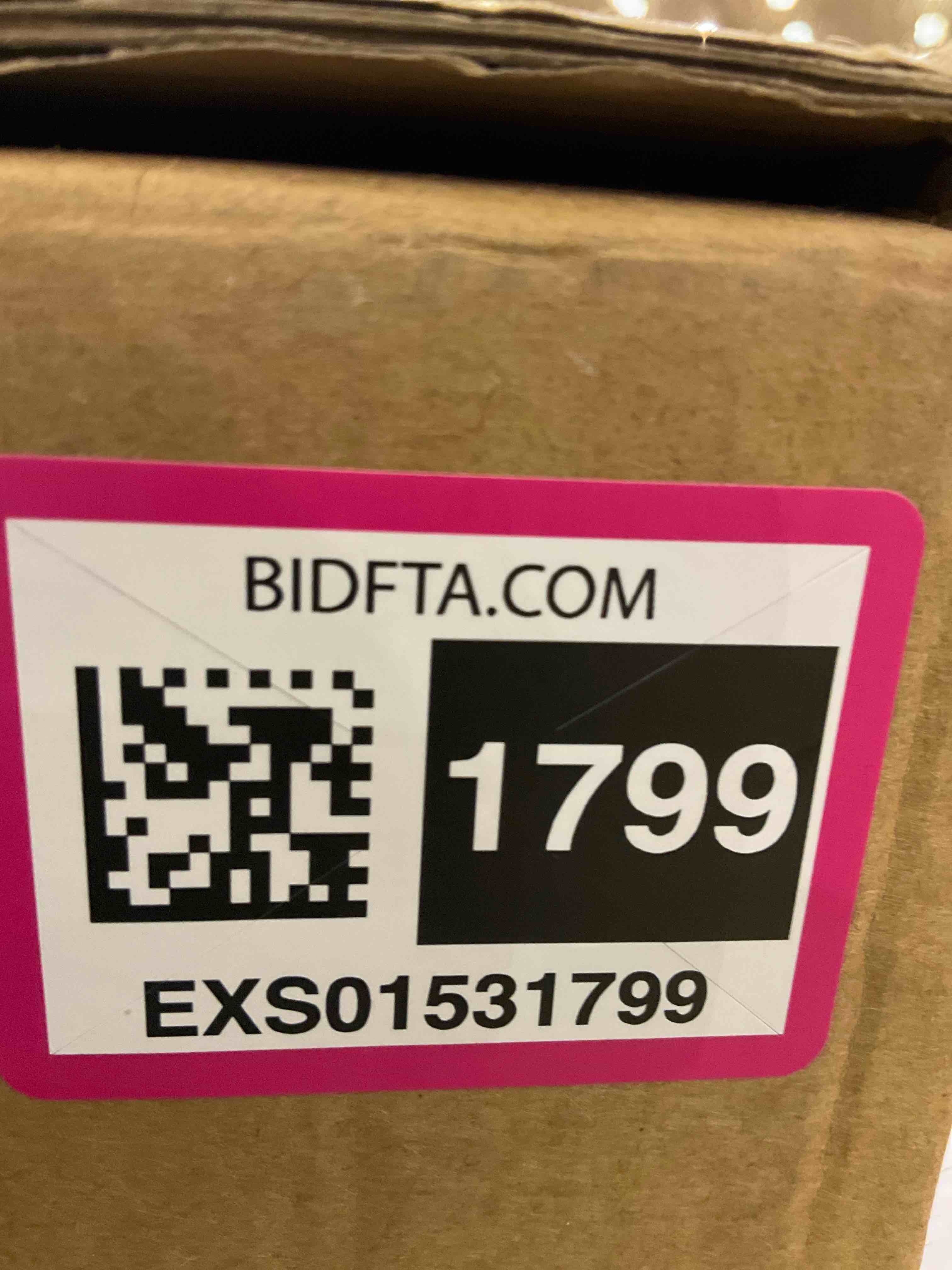 https://s3.amazonaws.com/lotting-images-prod/BargainHunt/EXS01531799_1714484242835.jpeg