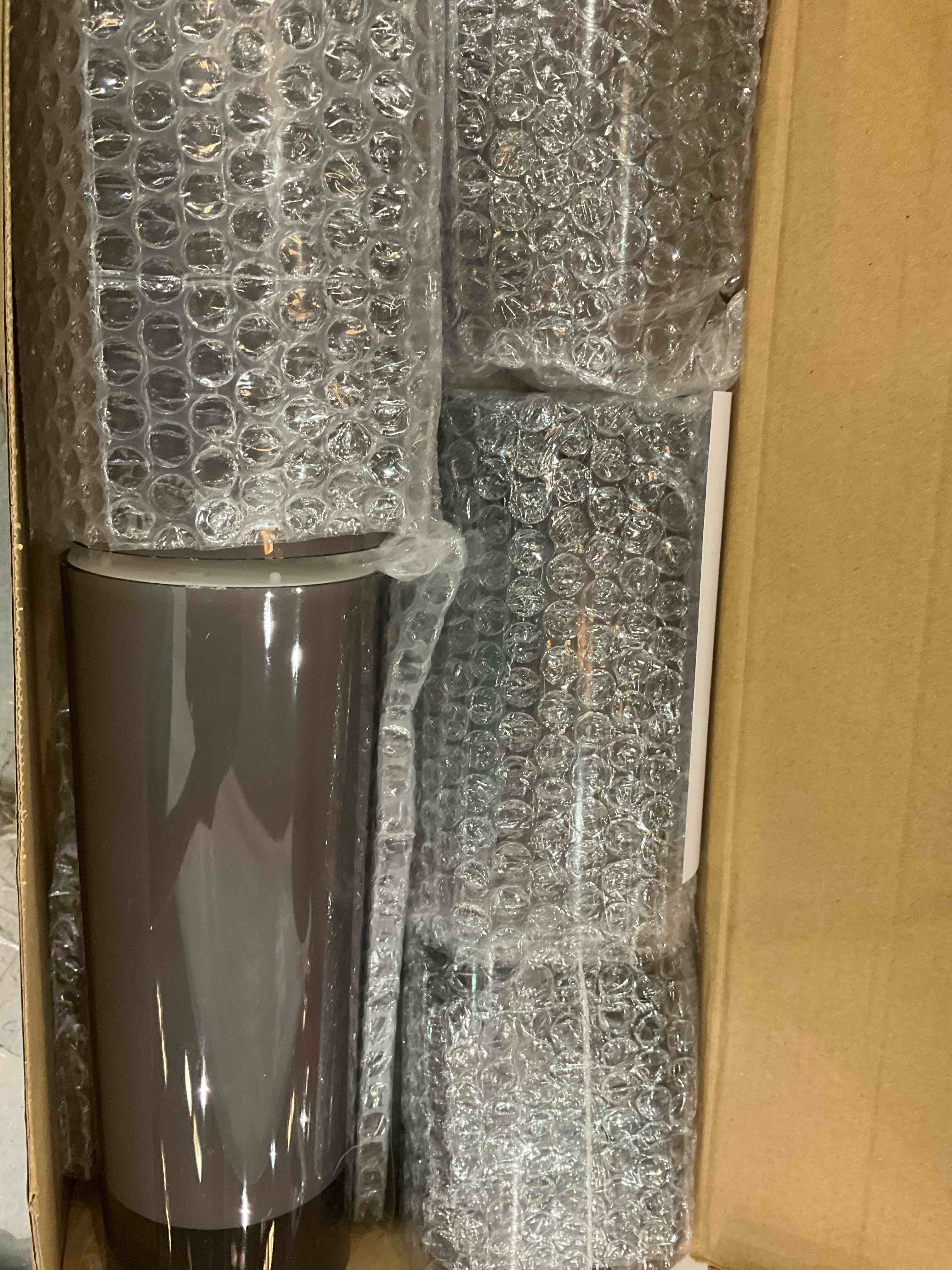 https://s3.amazonaws.com/lotting-images-prod/BargainHunt/EXS01531800_1714484294145.jpeg
