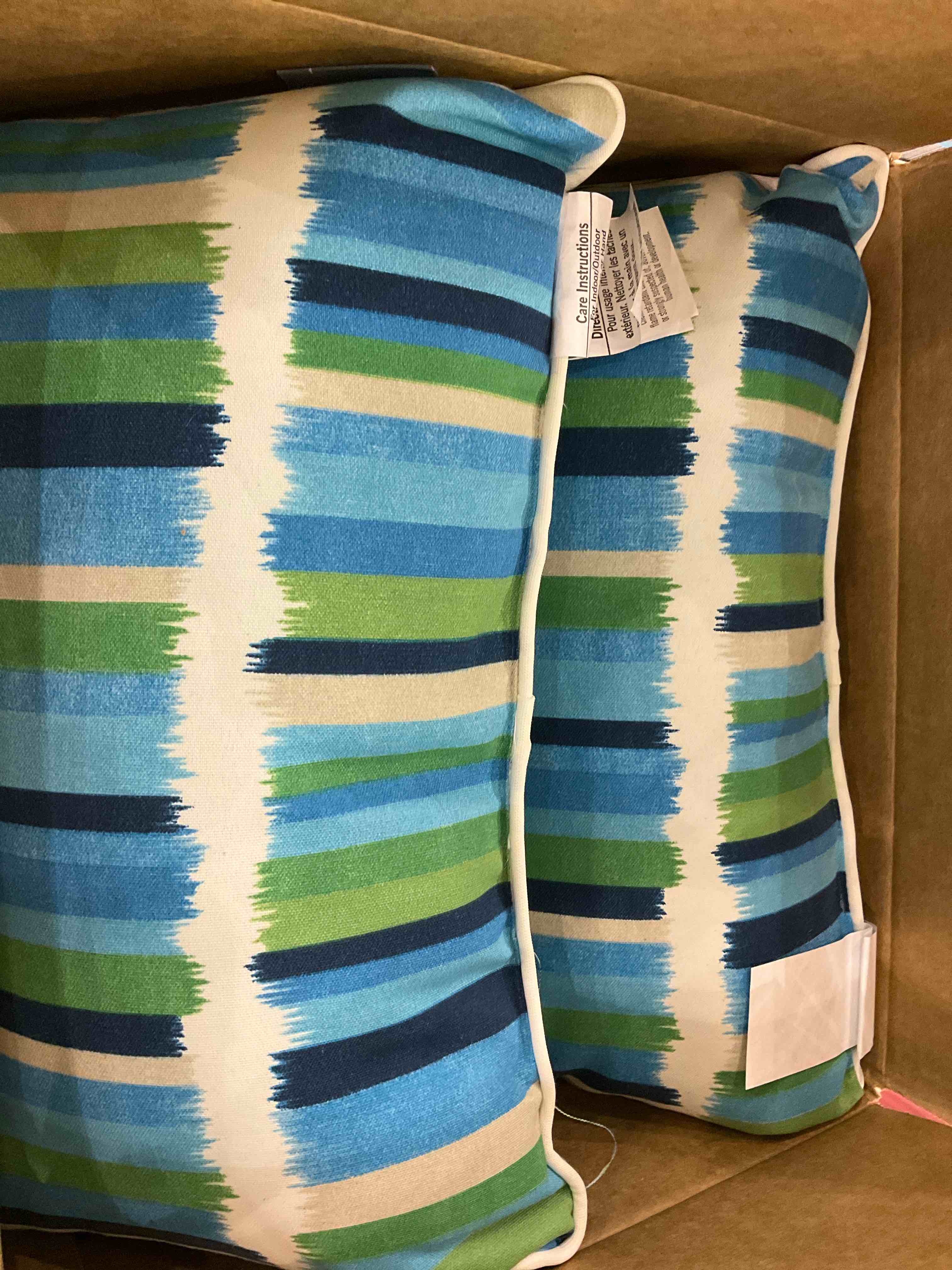 https://s3.amazonaws.com/lotting-images-prod/BargainHunt/EXS01531843_1714489810356.jpeg