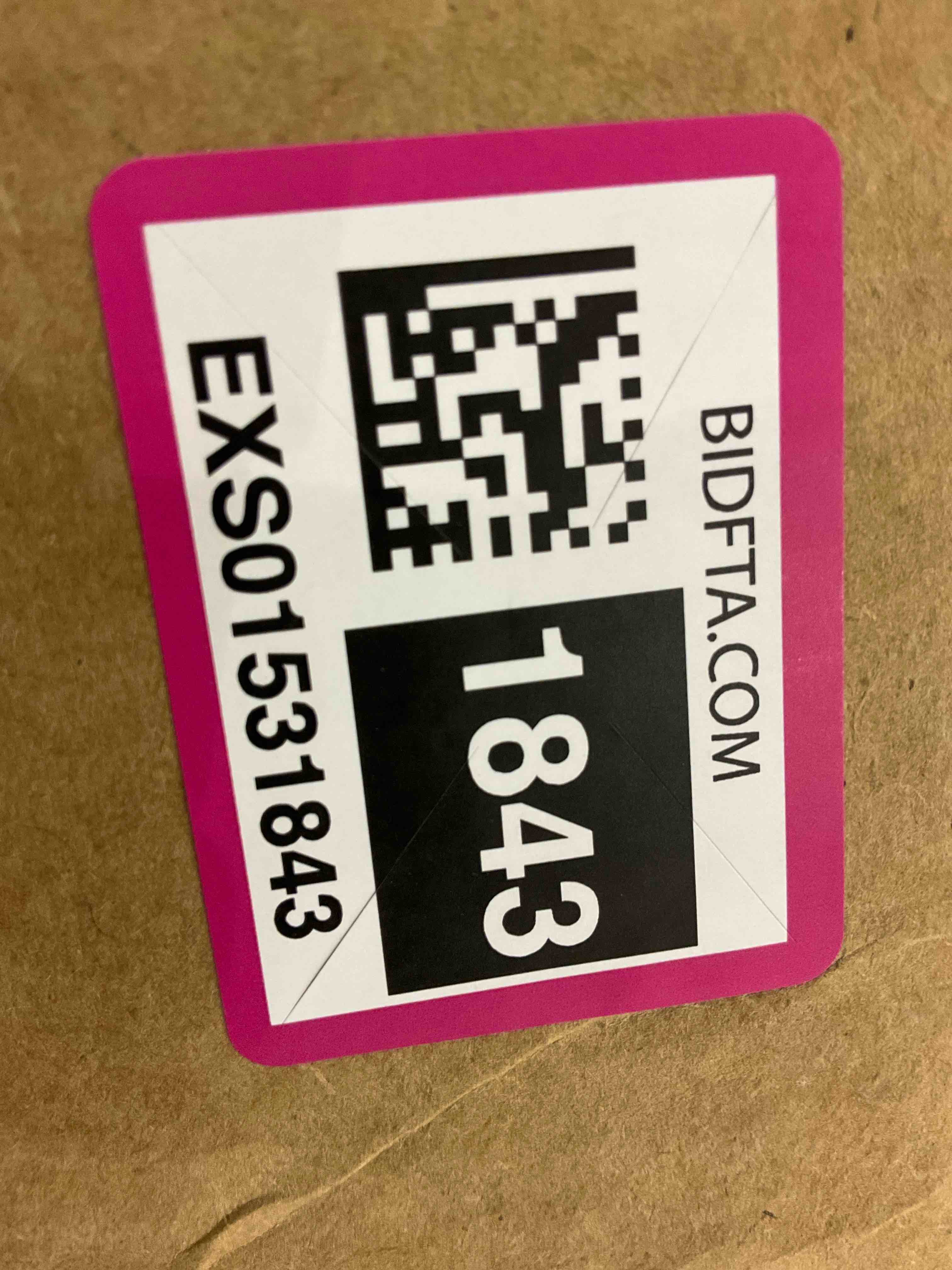 https://s3.amazonaws.com/lotting-images-prod/BargainHunt/EXS01531843_1714489834774.jpeg