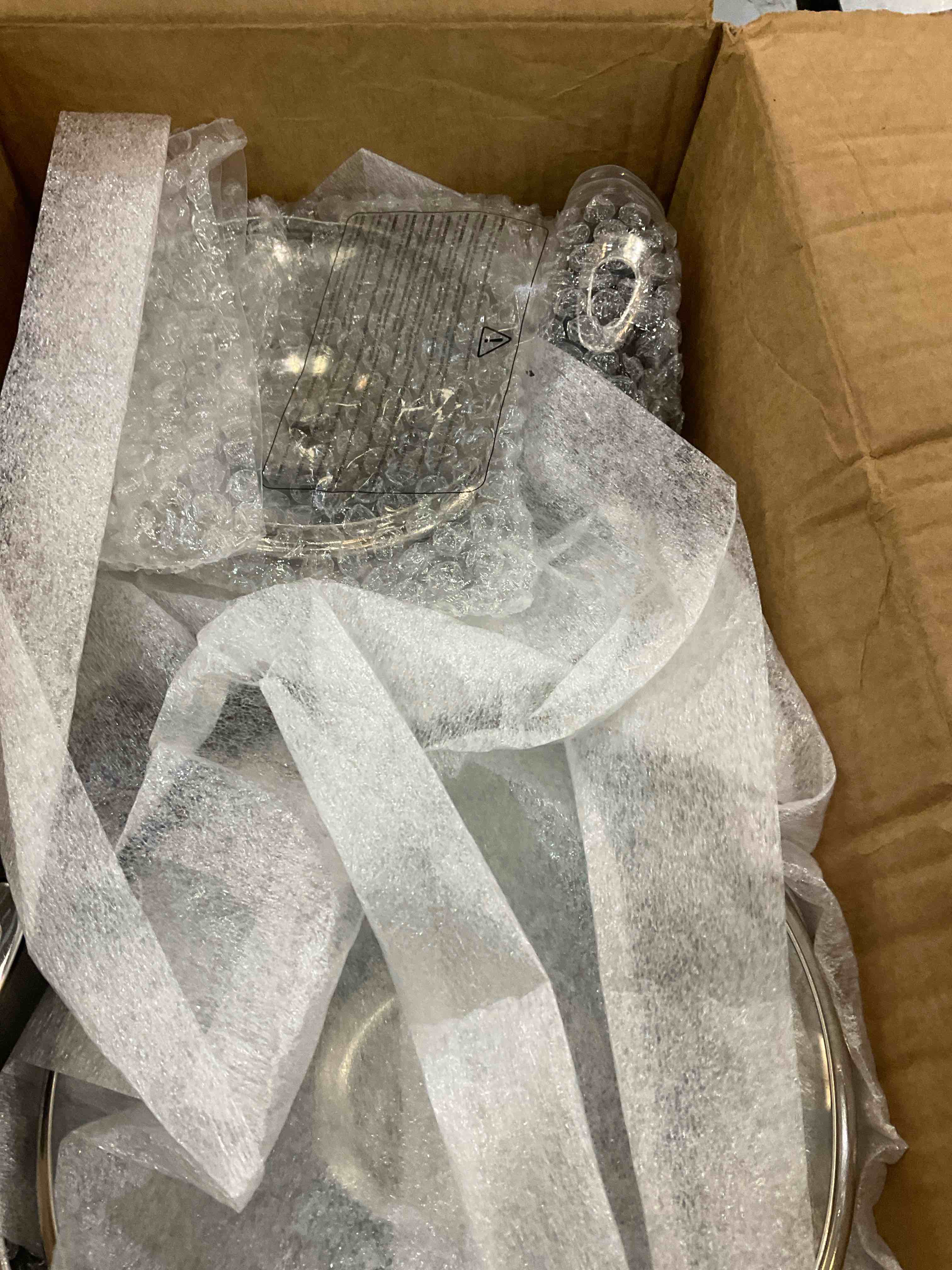 https://s3.amazonaws.com/lotting-images-prod/BargainHunt/EXS01532108_1713977978571.jpeg
