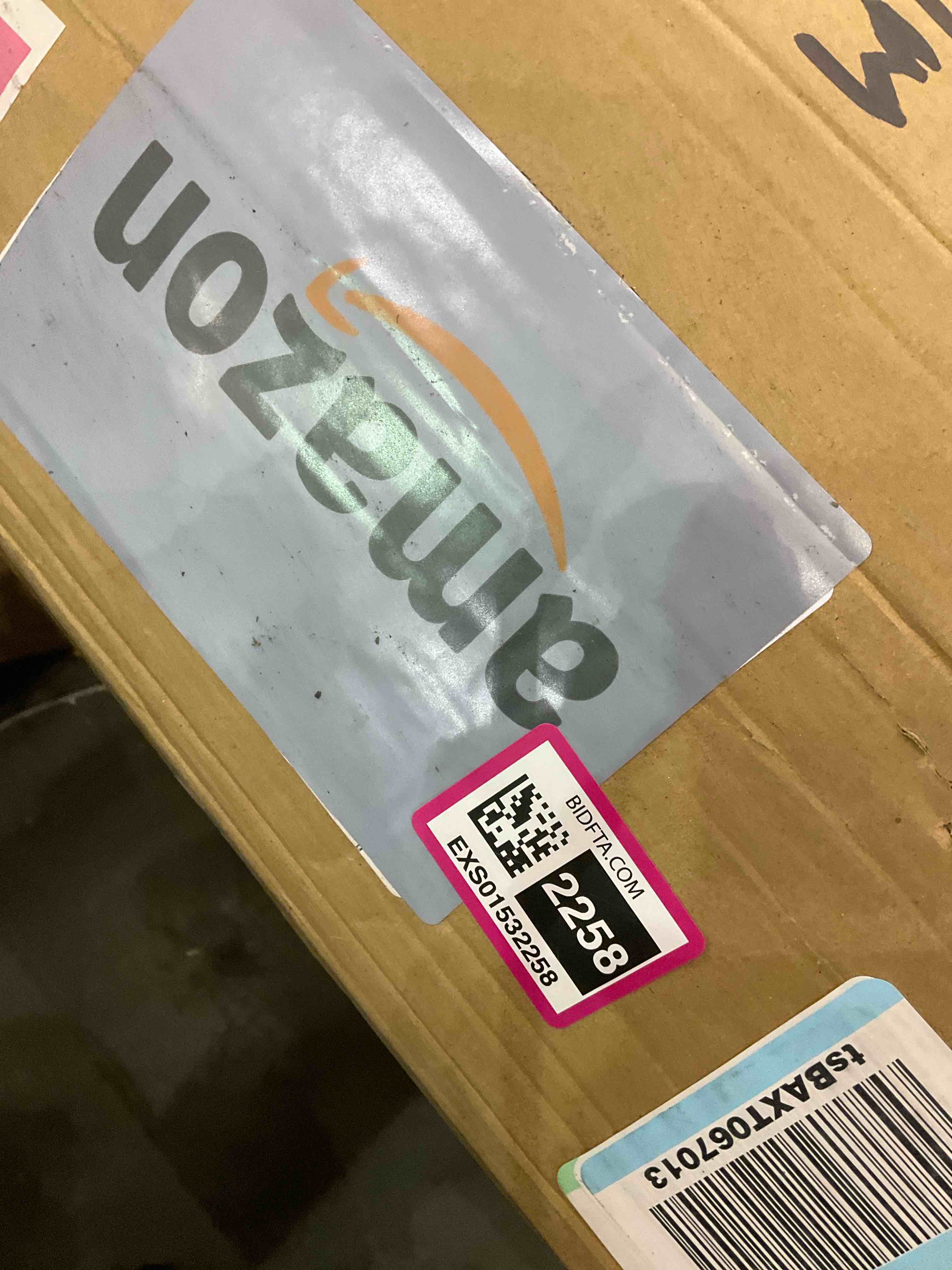 https://s3.amazonaws.com/lotting-images-prod/BargainHunt/EXS01532258_1714048322671.jpeg
