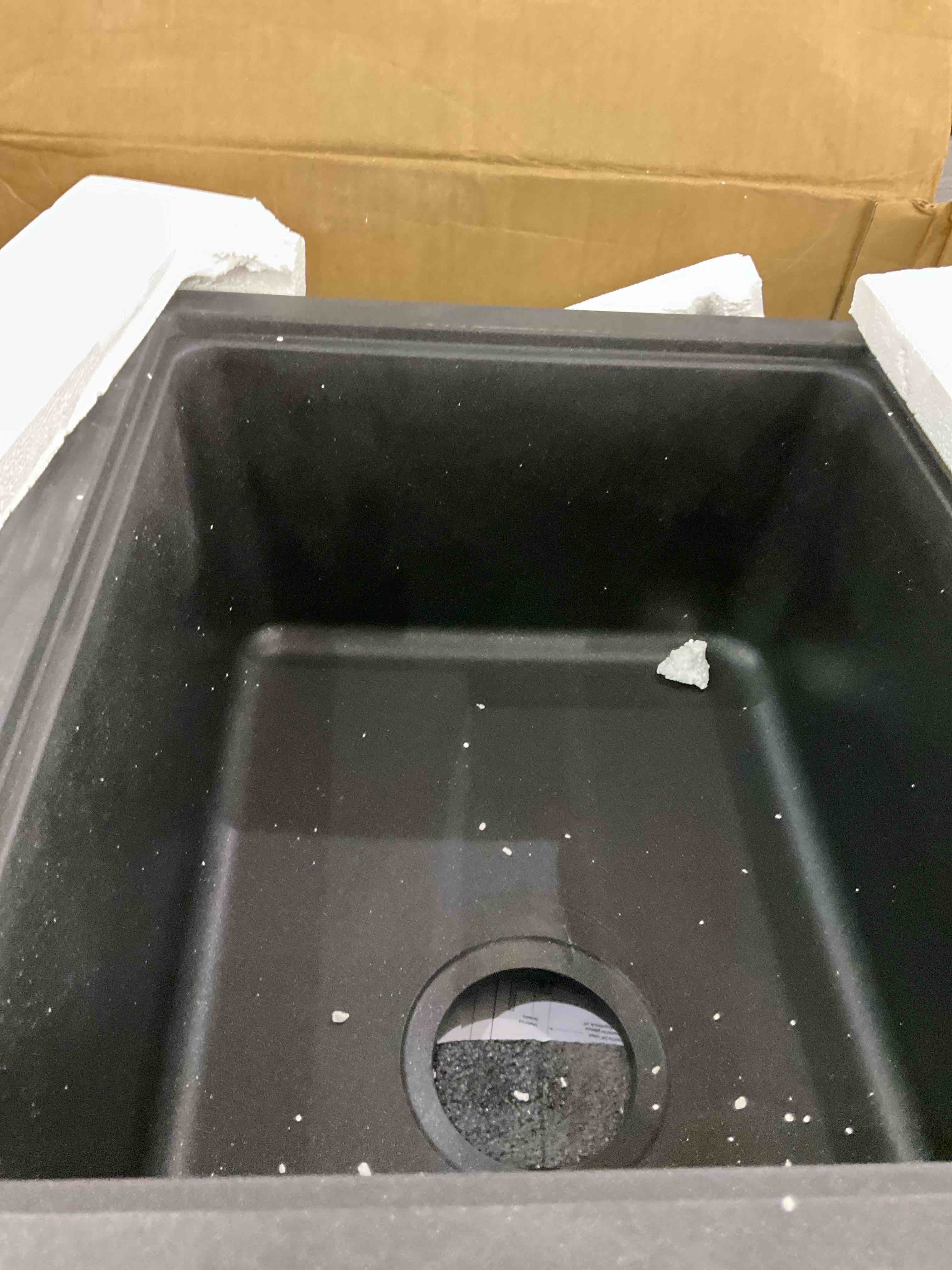 https://s3.amazonaws.com/lotting-images-prod/BargainHunt/EXS01532422_1714129984091.jpeg