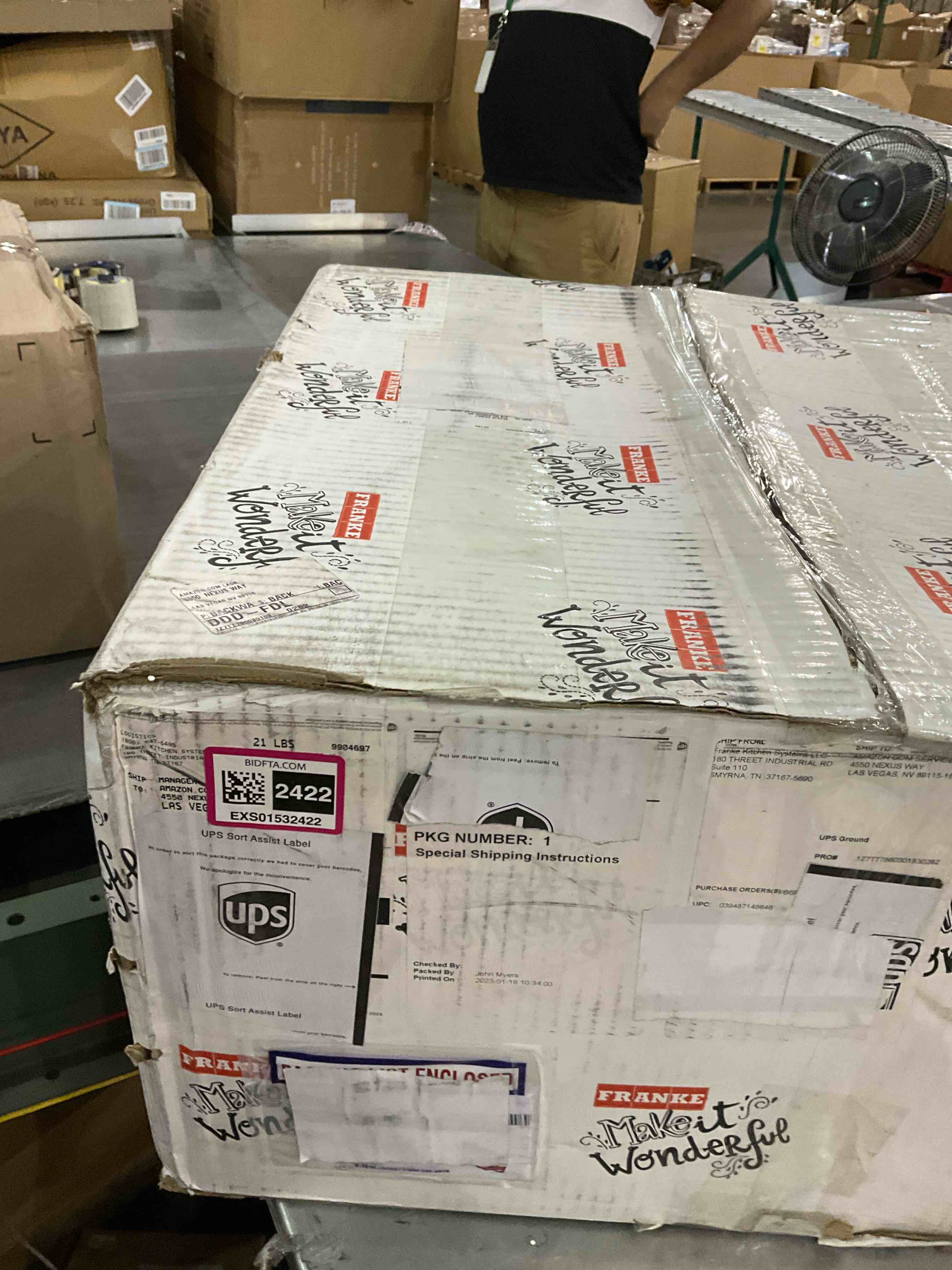 https://s3.amazonaws.com/lotting-images-prod/BargainHunt/EXS01532422_1714130003059.jpeg