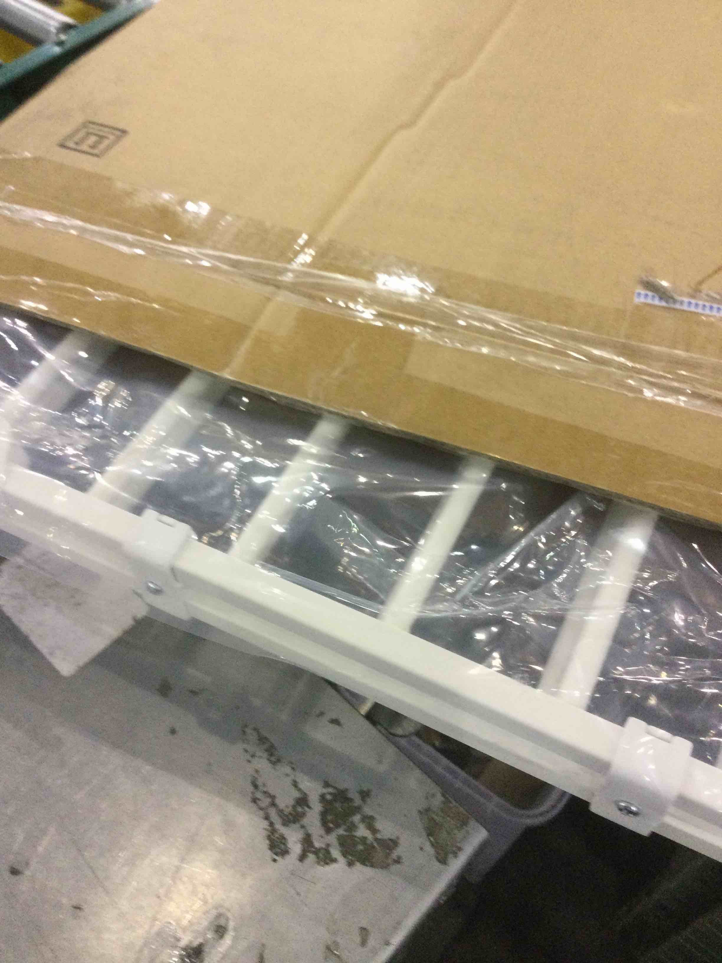 https://s3.amazonaws.com/lotting-images-prod/BargainHunt/EXS01532430_1714478382052.jpeg