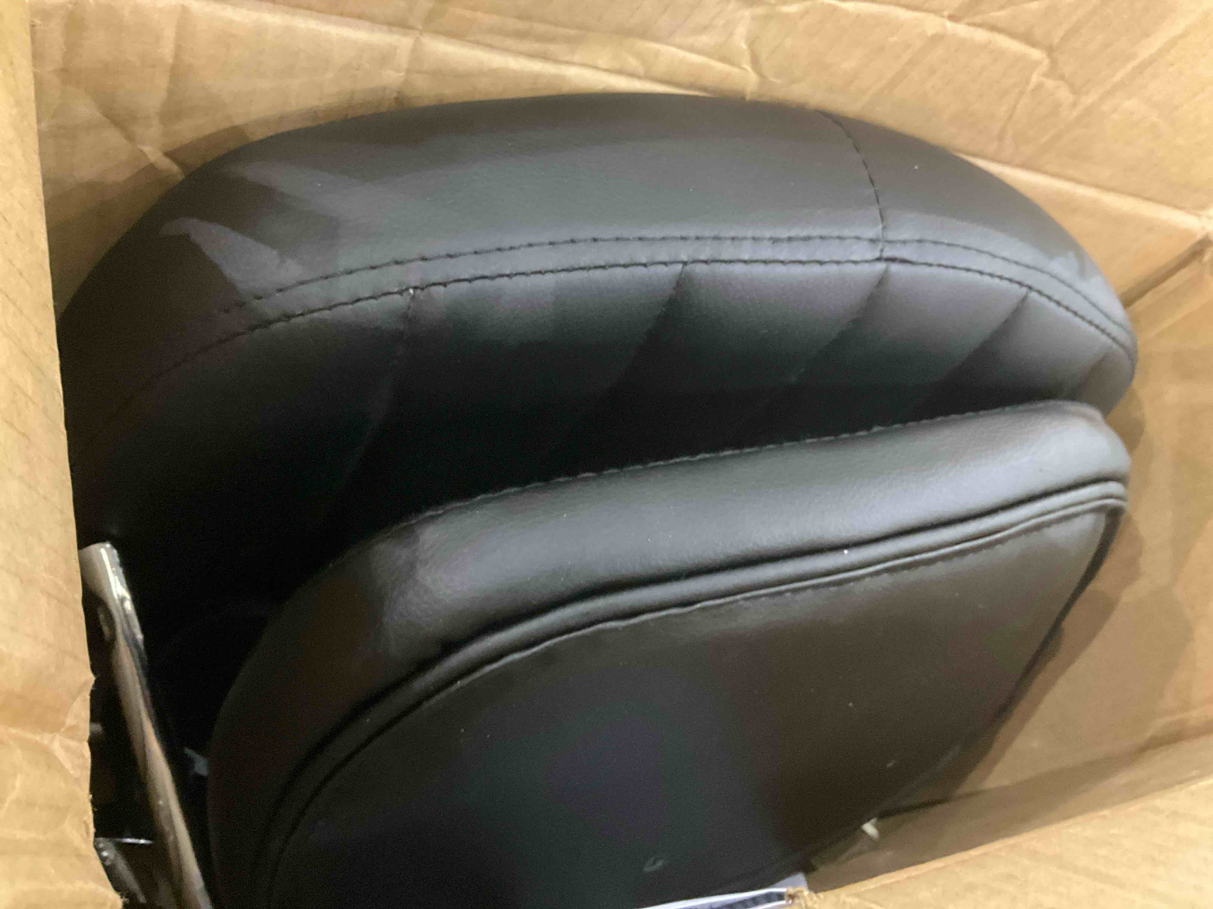 https://s3.amazonaws.com/lotting-images-prod/BargainHunt/EXS01532507_1713875136784.jpeg