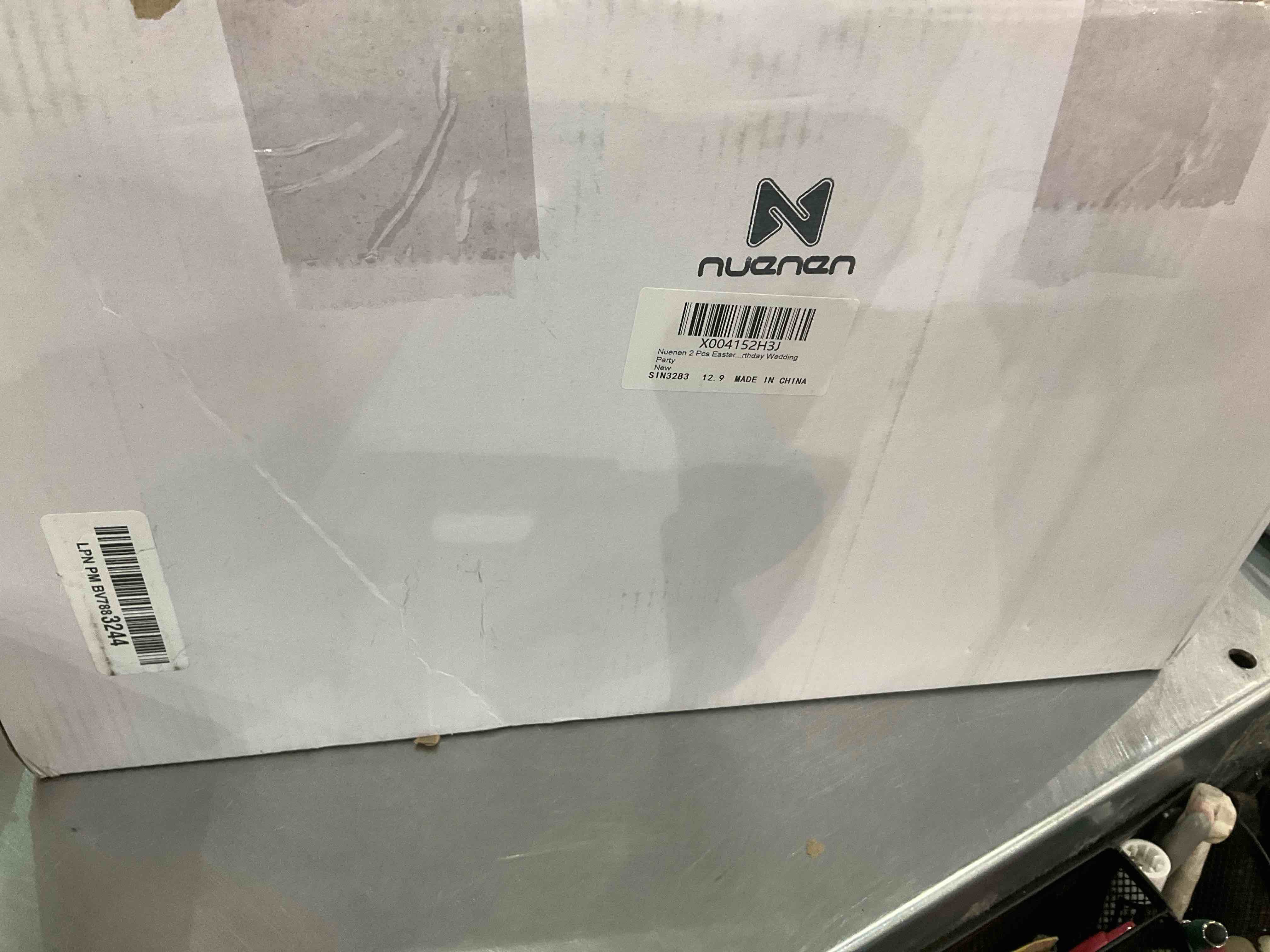 https://s3.amazonaws.com/lotting-images-prod/BargainHunt/EXS01532511_1713875596162.jpeg